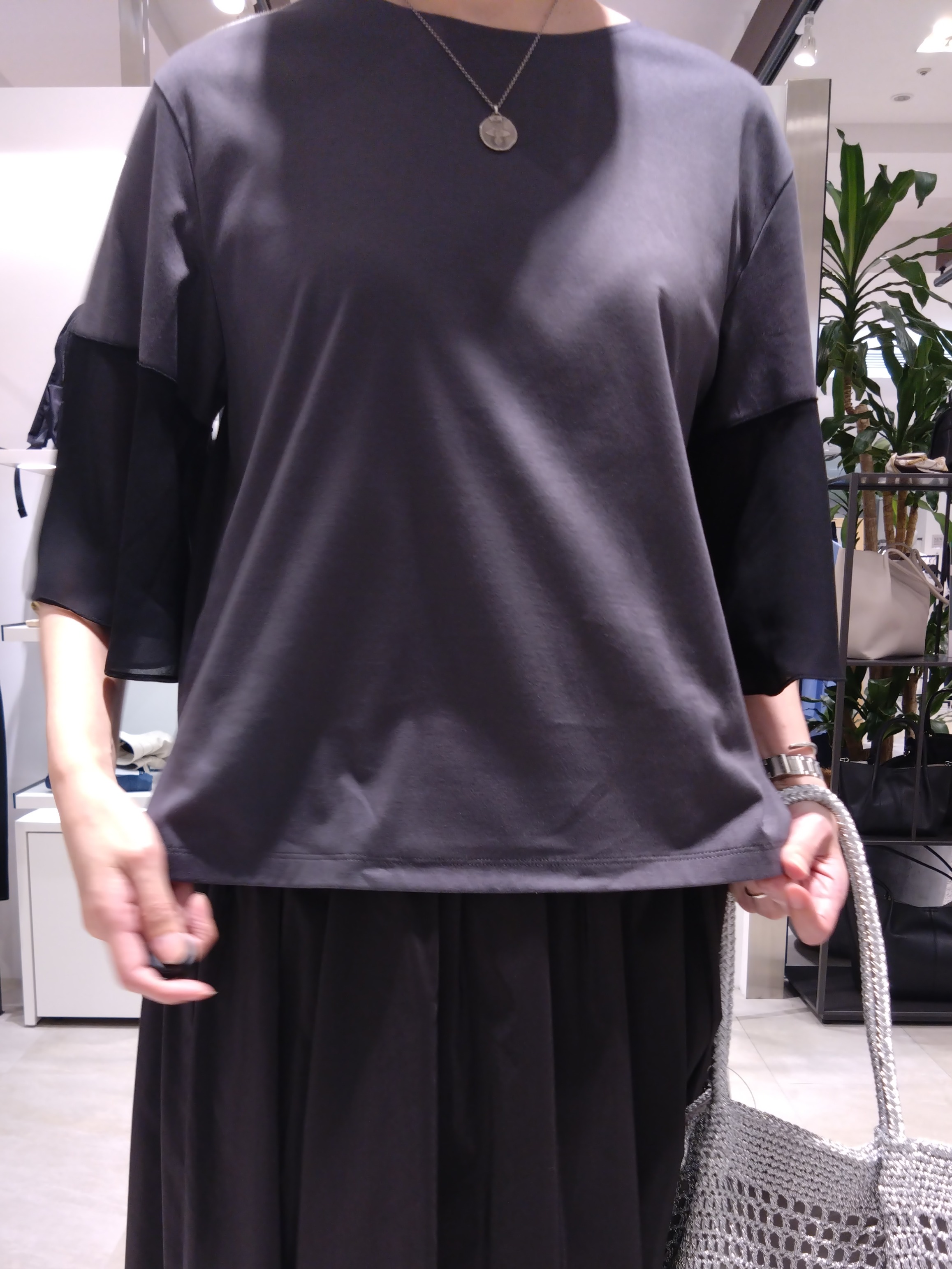 まちこさんの「UNTITLED｜【洗える/華奢見え】袖シアープルオーバー」を使ったコーディネート
