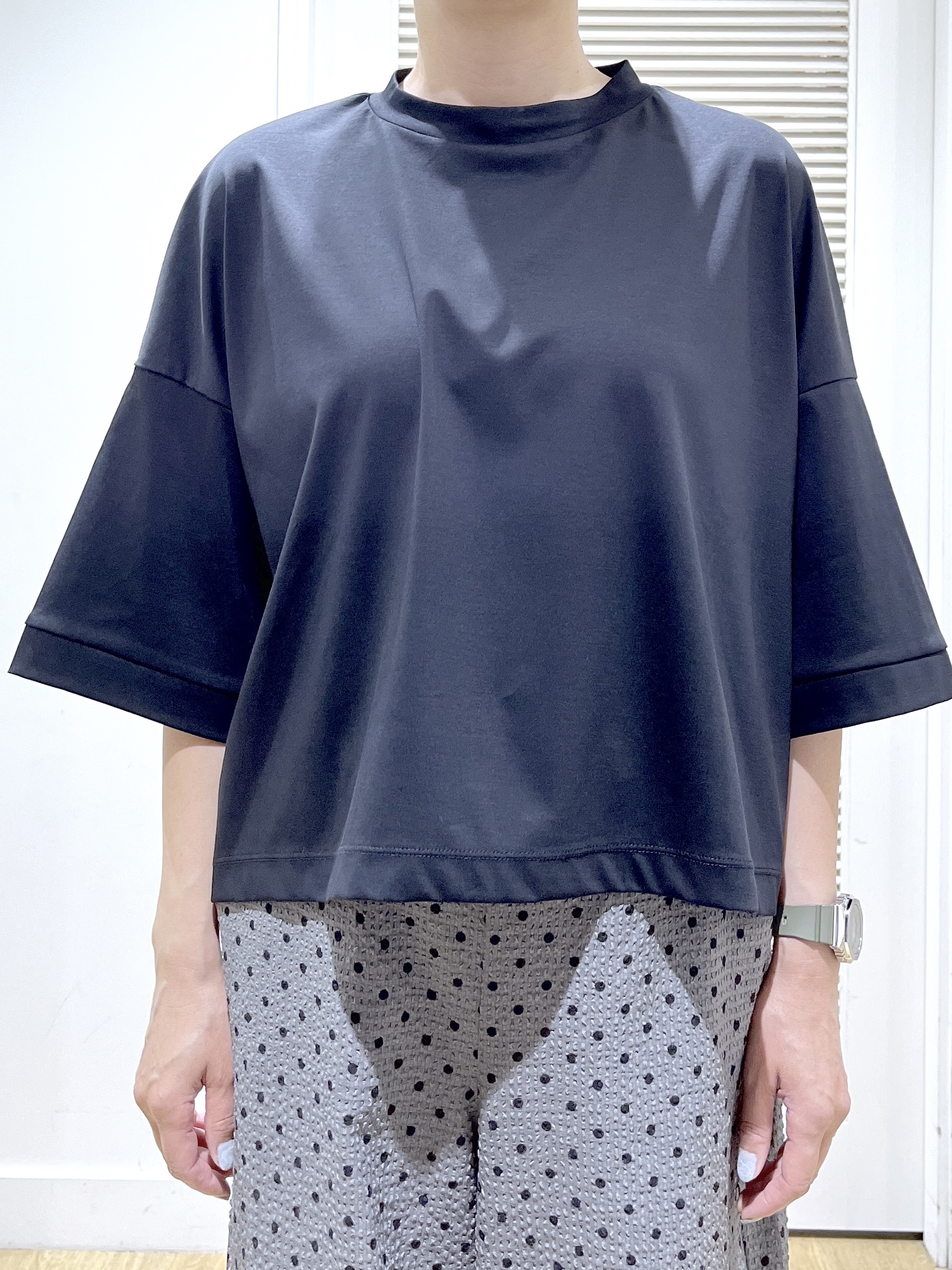 Miyazakiさんの「Dessin｜【体型カバー】美光沢カットソーボクシーシルエット」を使ったコーディネート