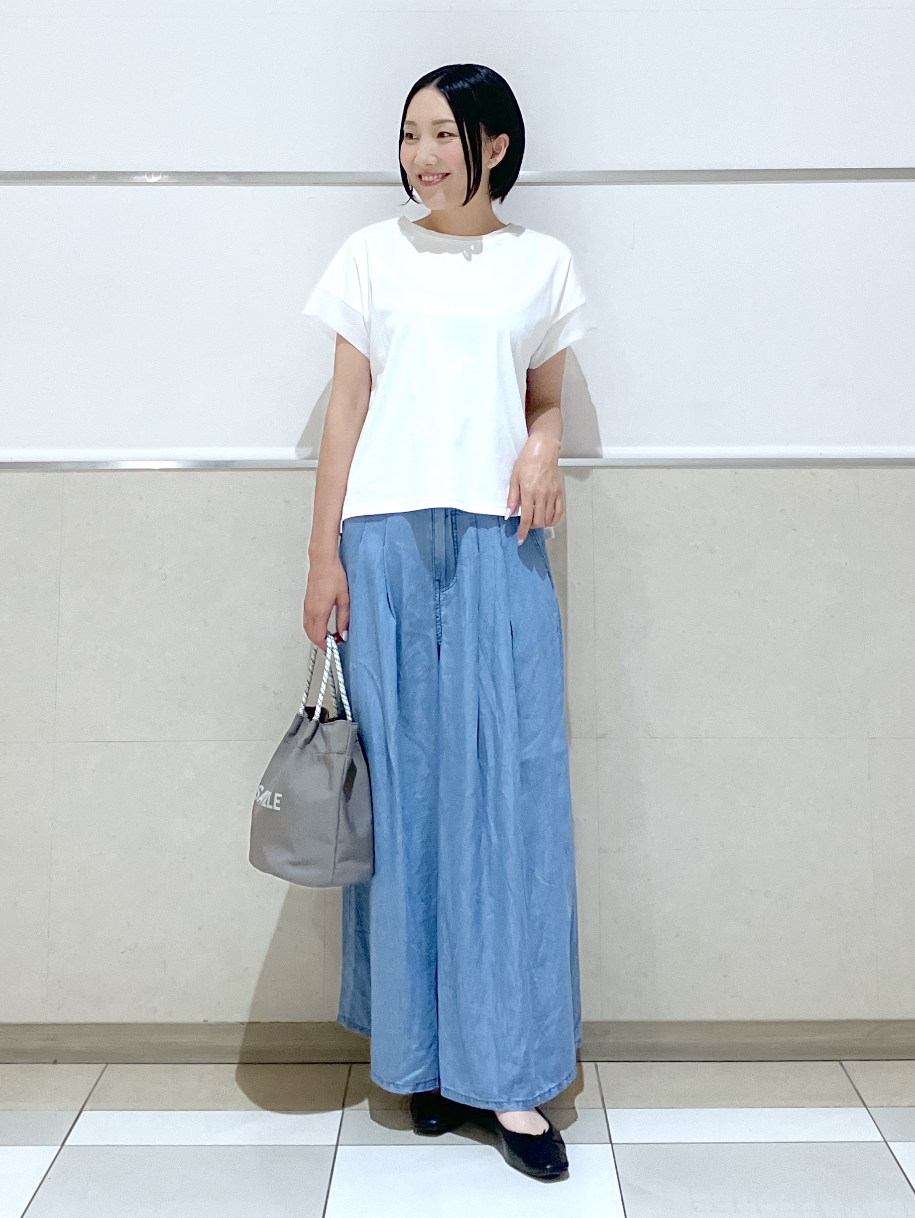 eriko さんの「Dessin｜【UVカット/接触冷感】美光沢カットソー」を使ったコーディネート
