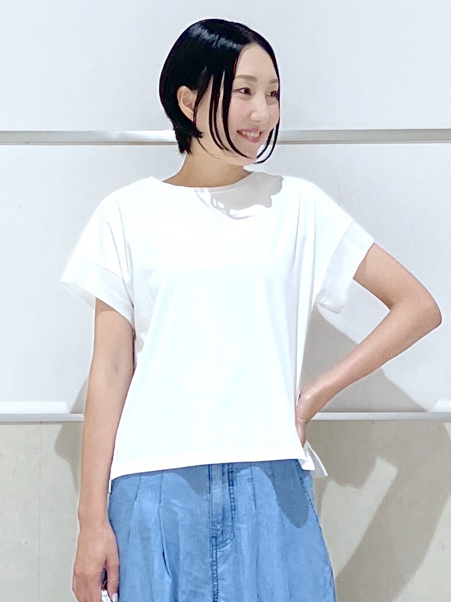 eriko さんの「Dessin｜【UVカット/接触冷感】美光沢カットソー」を使ったコーディネート