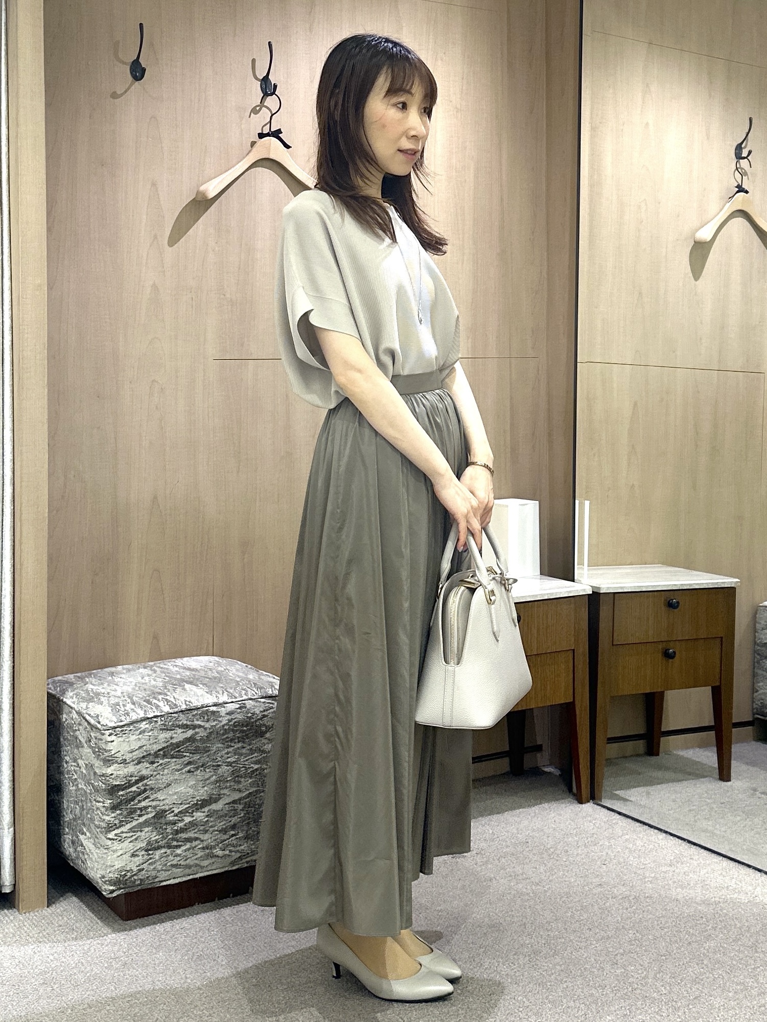 Miwaさんの「UNTITLED｜【11色展開/体型カバー】前後2WAYフレンチスリーブニット」を使ったコーディネート