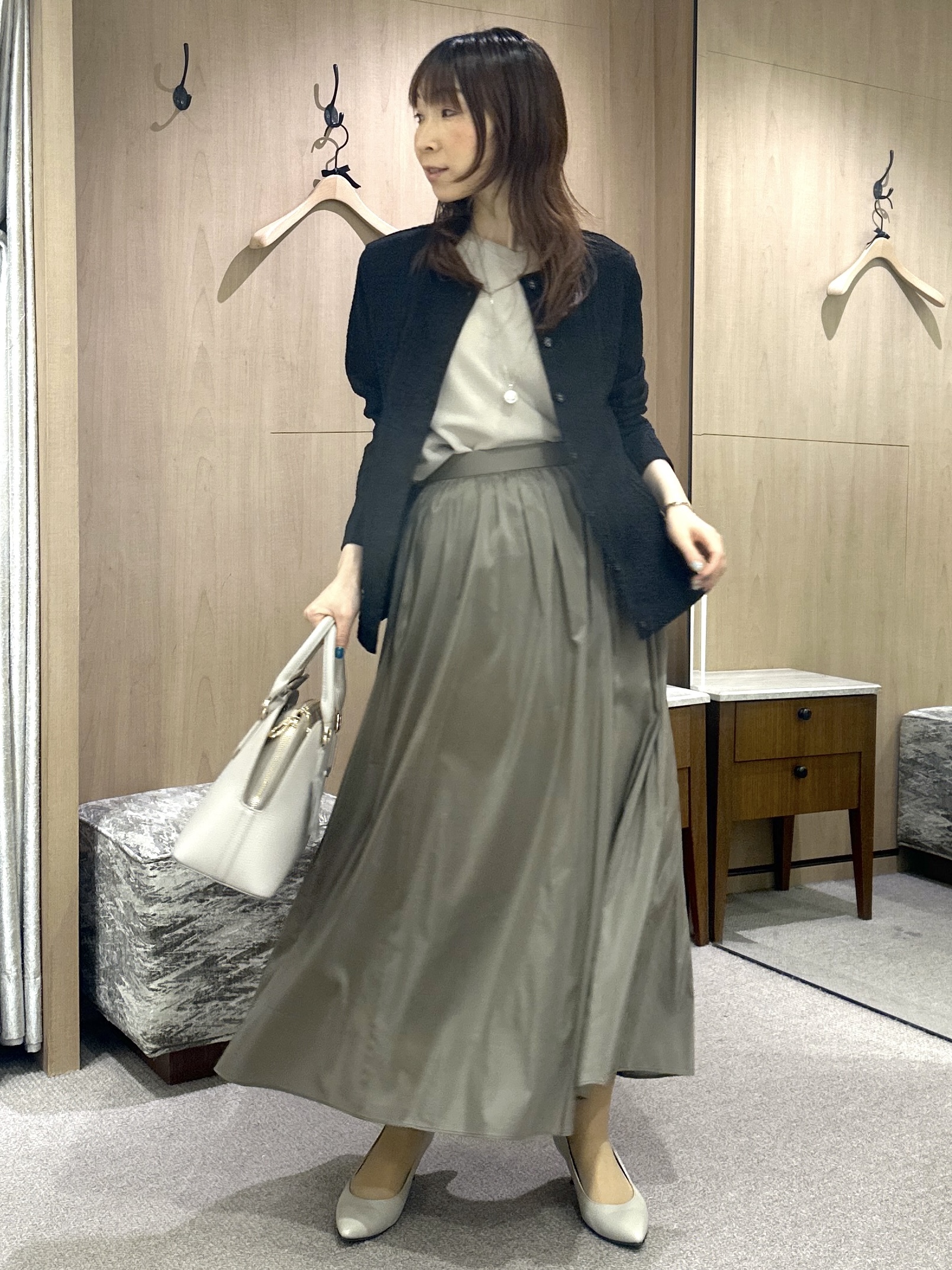 Miwaさんの「UNTITLED｜【11色展開/体型カバー】前後2WAYフレンチスリーブニット」を使ったコーディネート