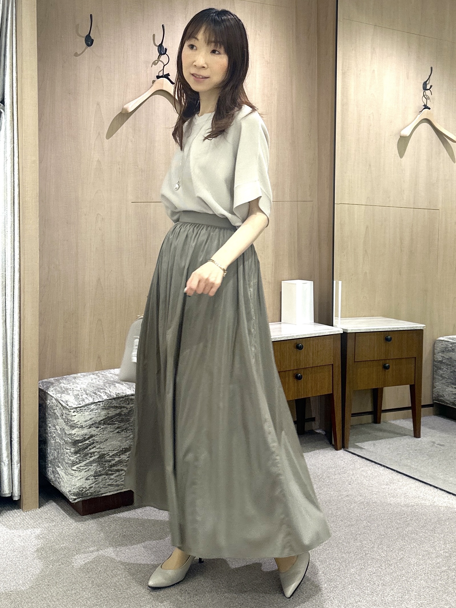 Miwaさんの「UNTITLED｜【11色展開/体型カバー】前後2WAYフレンチスリーブニット」を使ったコーディネート