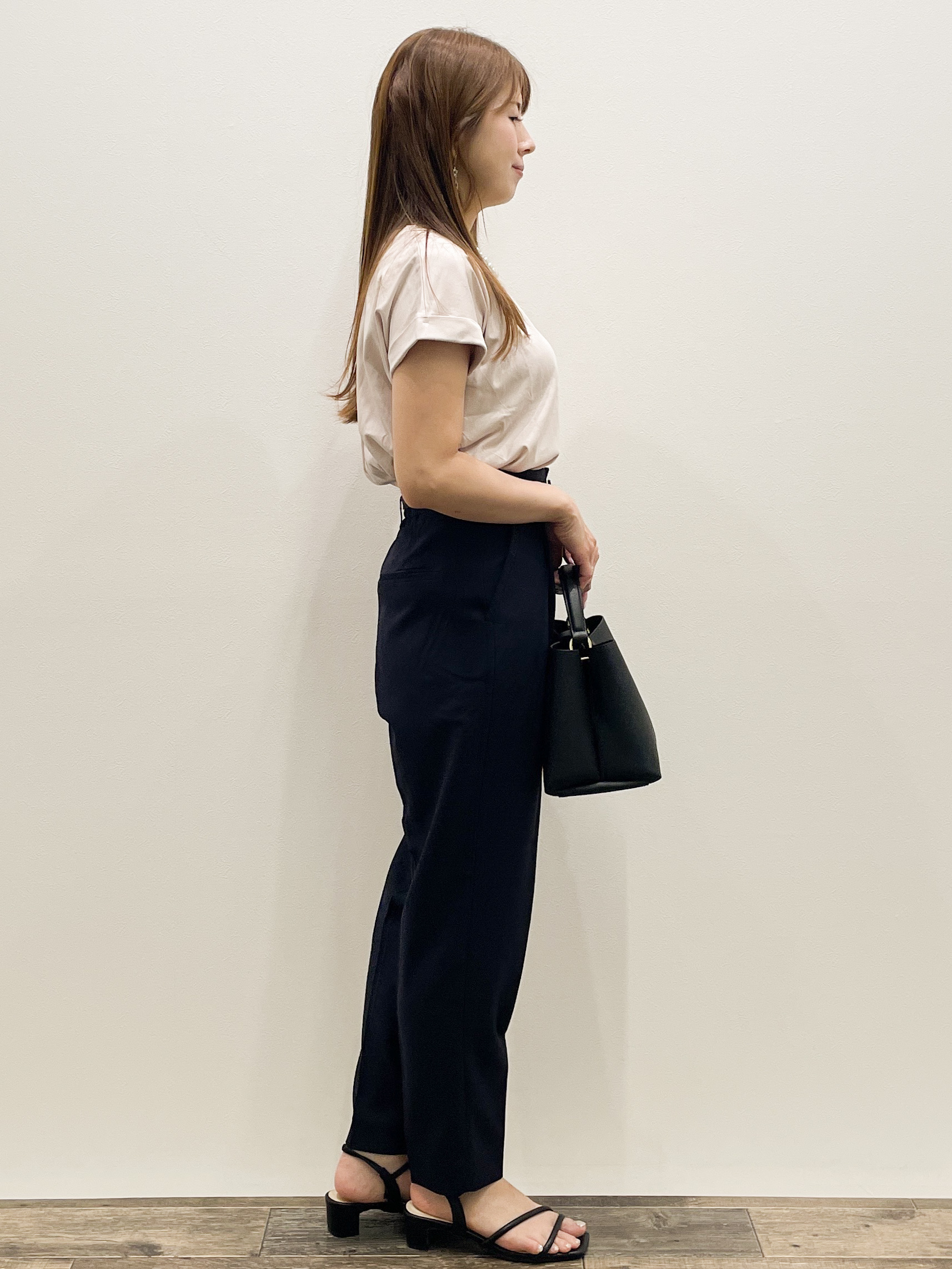 Asukaさんの「OPAQUE.CLIP｜【接触冷感／UV】ワンポイント刺繍Tシャツ《7col／XS~3L／洗濯機OK》」を使ったコーディネート