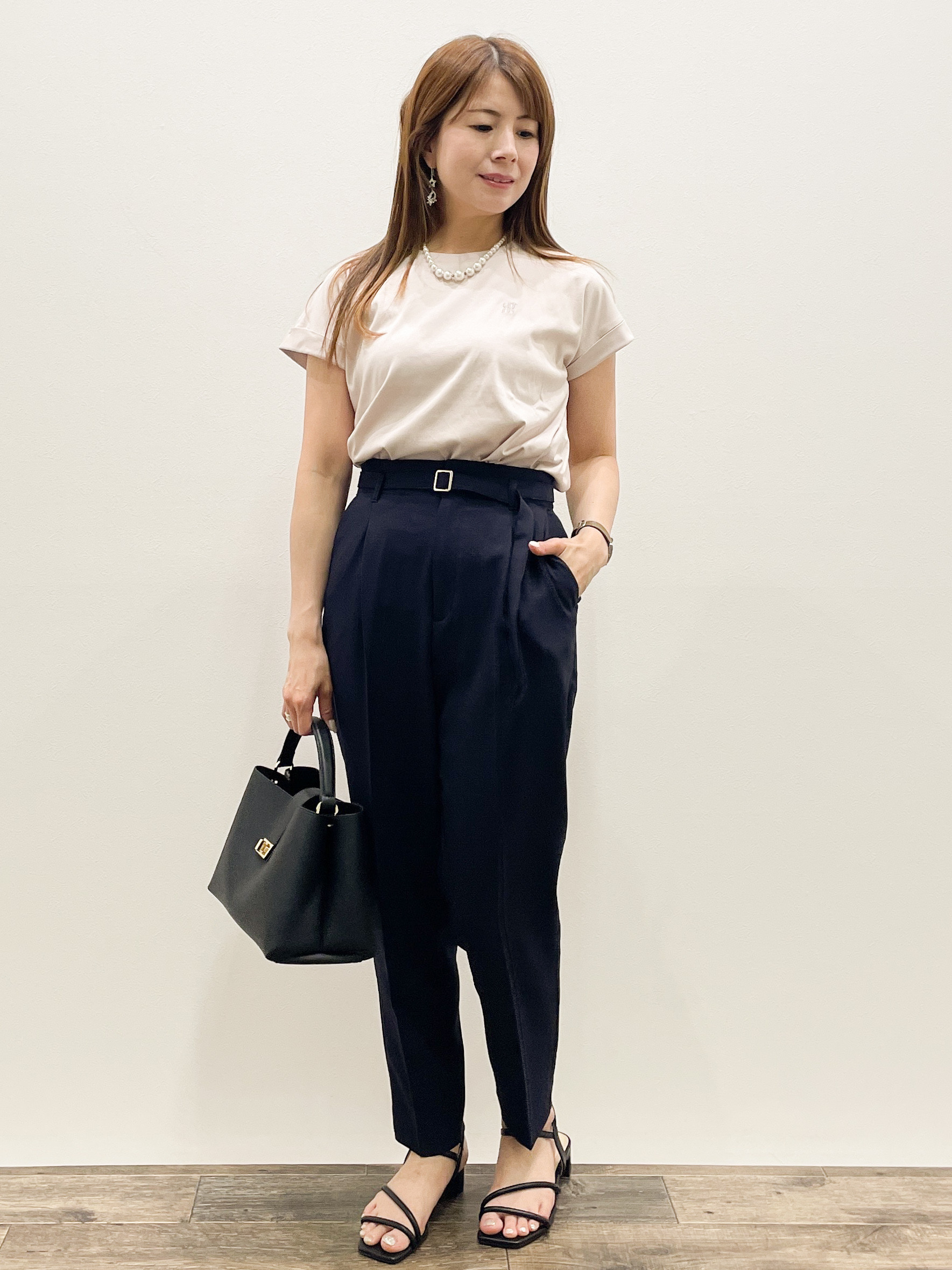Asukaさんの「OPAQUE.CLIP｜【接触冷感／UV】ワンポイント刺繍Tシャツ《7col／XS~3L／洗濯機OK》」を使ったコーディネート