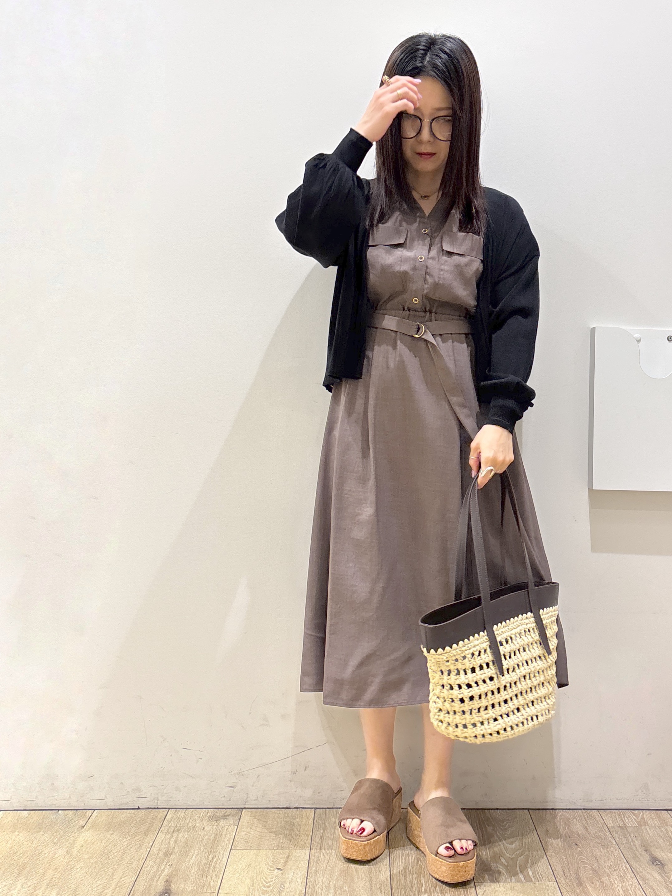 mameさんの「index｜【接触冷感】シアーショートトッパーカーディガン《洗濯機OK／抗ピル》」を使ったコーディネート