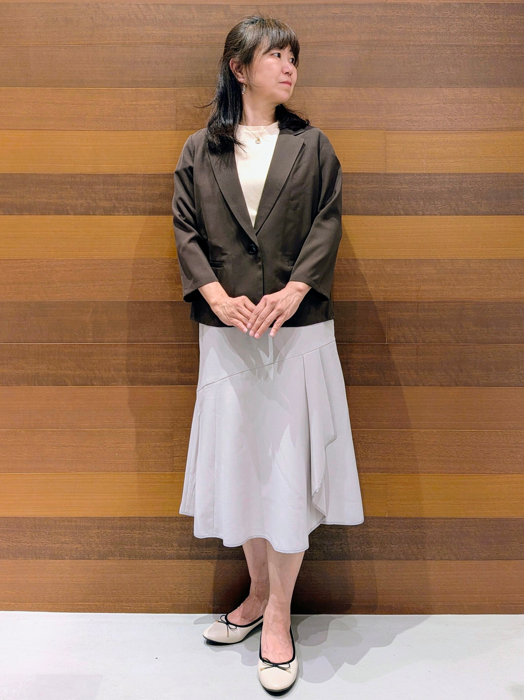momoさんの「OPAQUE.CLIP｜【接触冷感／防シワ】ひんやり7分袖テーラードジャケット《洗濯機OK》」を使ったコーディネート