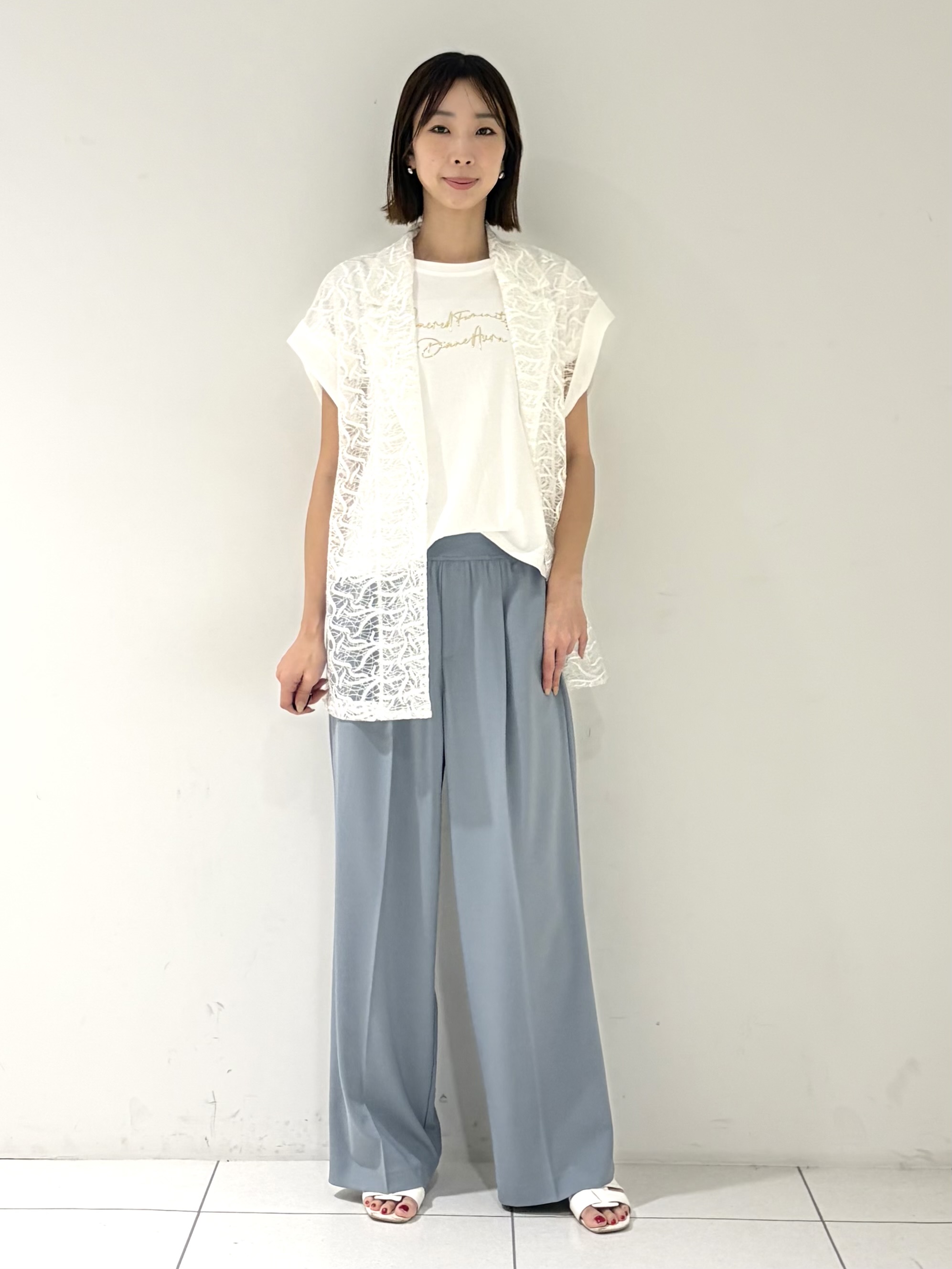 shioriさんの「INDIVI｜レーステーラードジャケット」を使ったコーディネート
