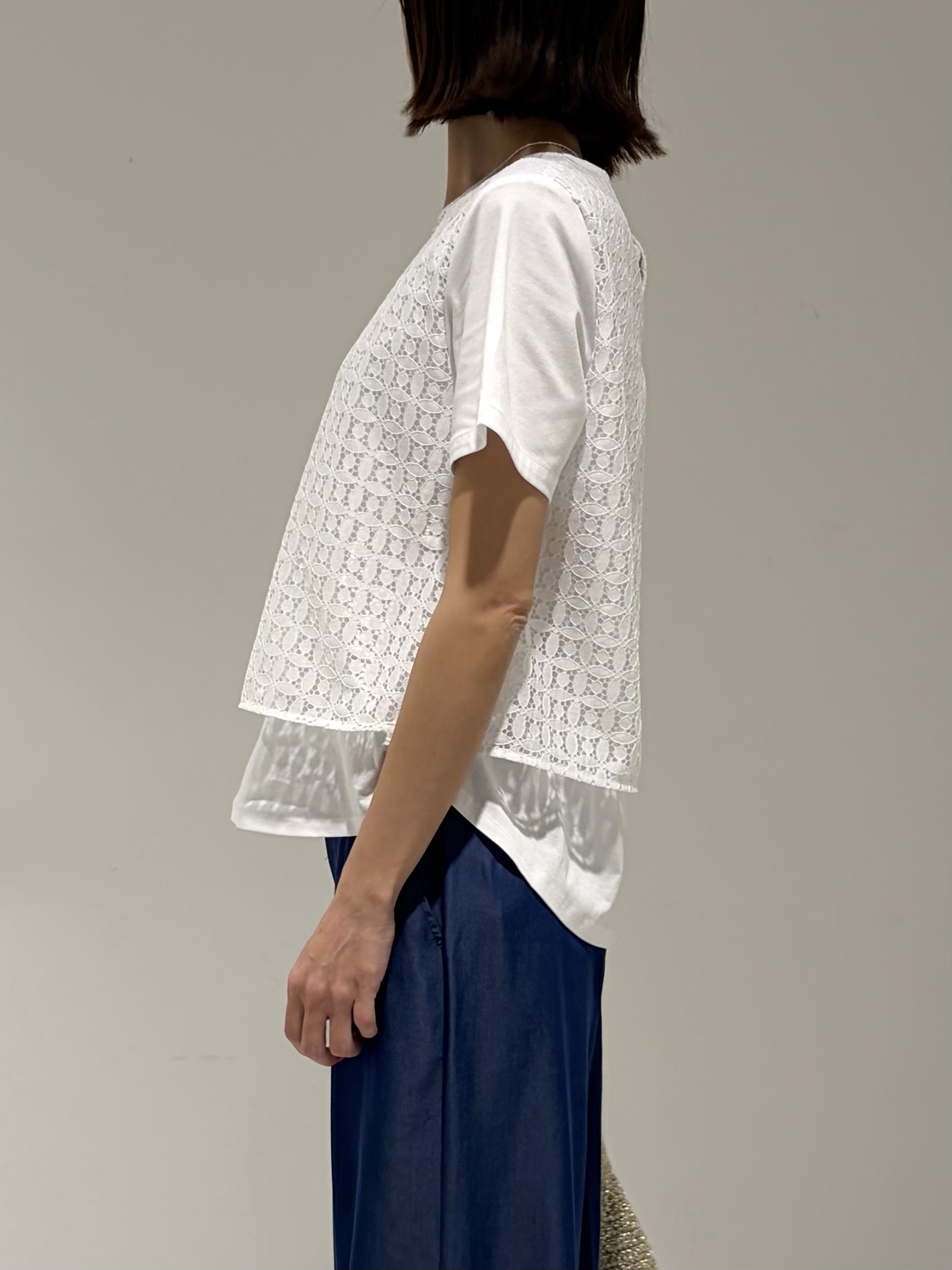 shioriさんの「INDIVI｜【洗える】レイヤード風レースコンビTシャツ」を使ったコーディネート