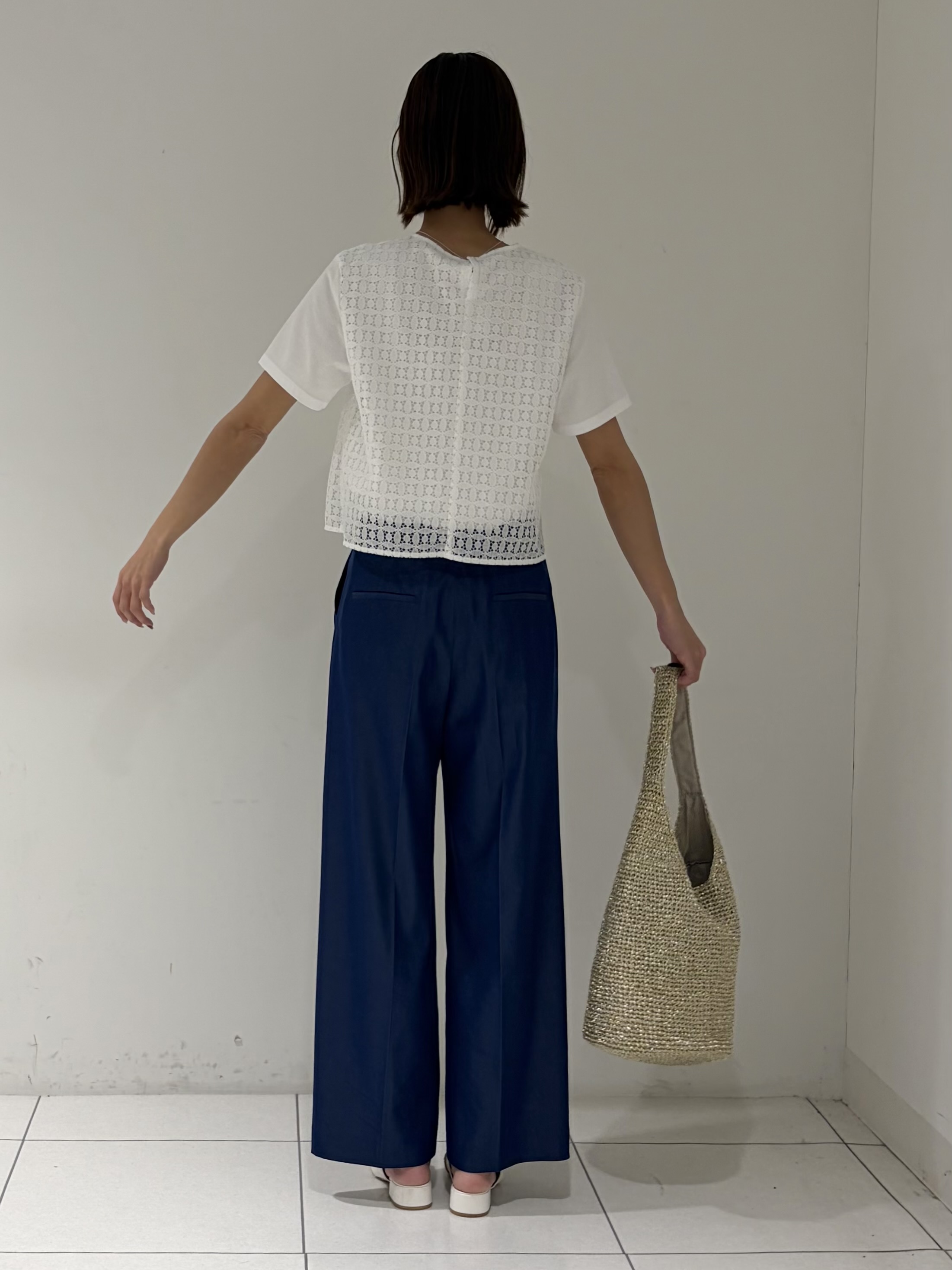 shioriさんの「INDIVI｜【洗える】レイヤード風レースコンビTシャツ」を使ったコーディネート