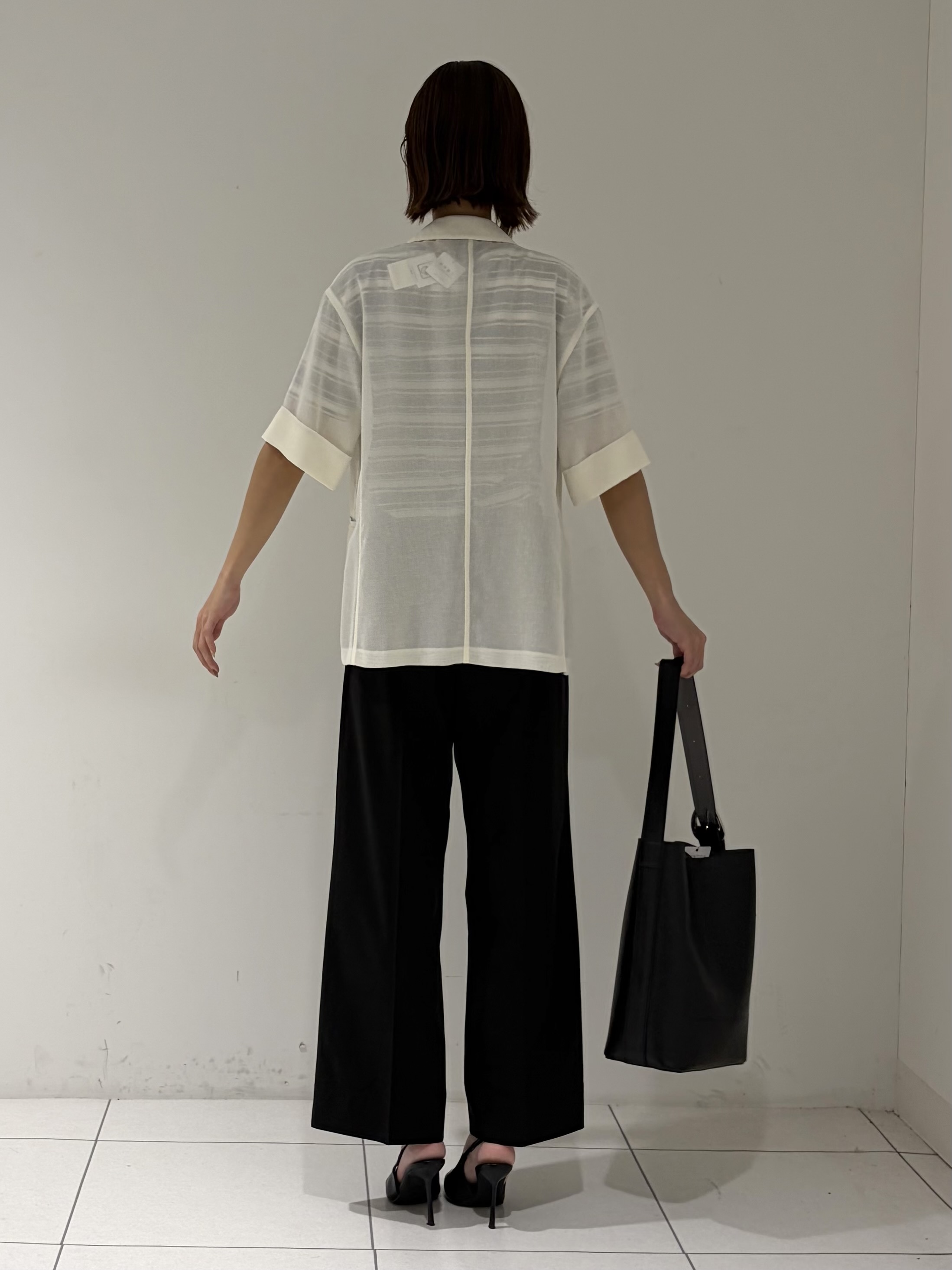 shioriさんの「INDIVI｜【洗える／メッシュ素材／SETUP可能】半袖シアージャケット」を使ったコーディネート