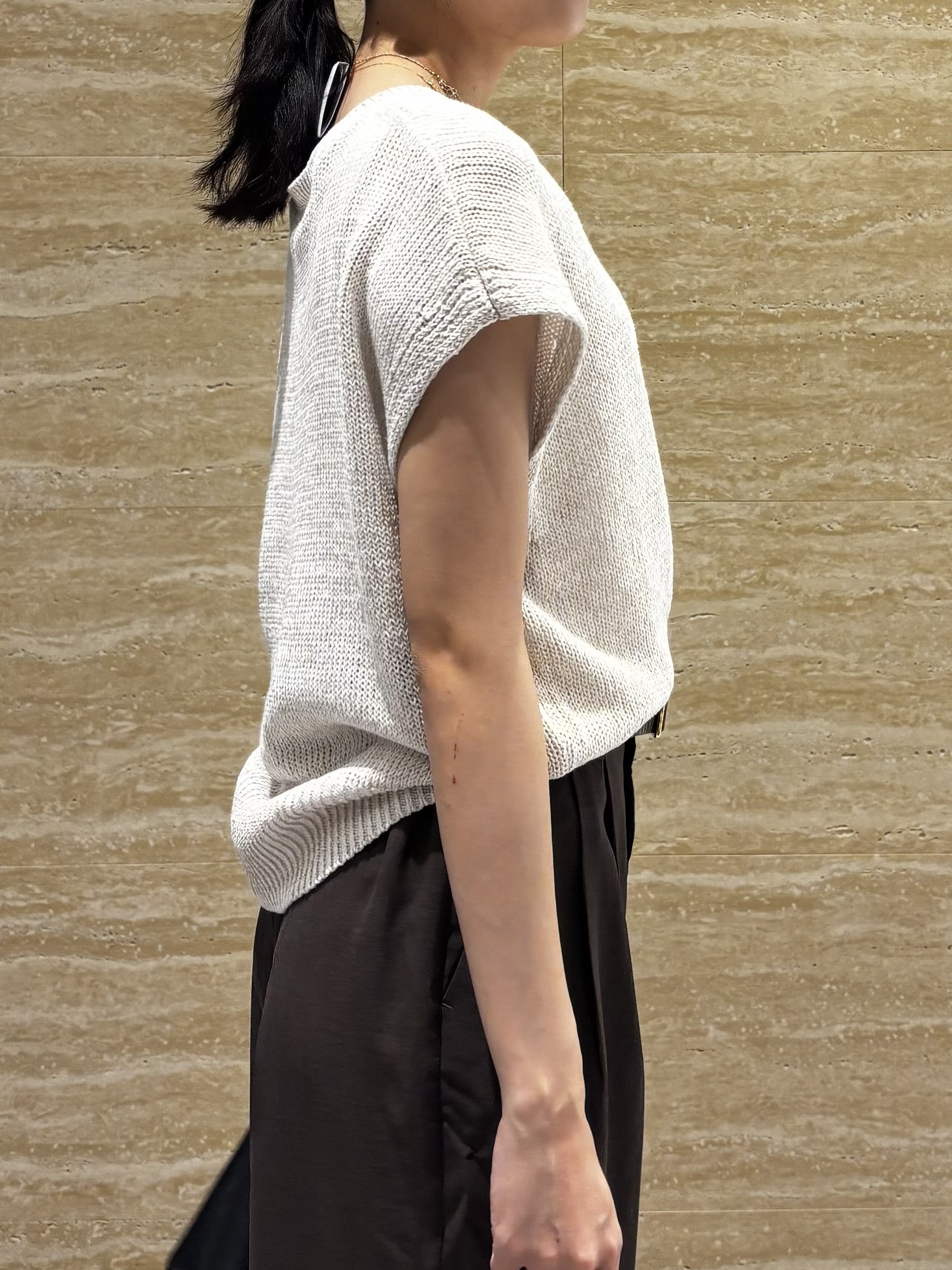 Ririkaさんの「OPAQUE.CLIP｜ラメメッシュ フレンチスリーブニット【洗濯機OK】」を使ったコーディネート