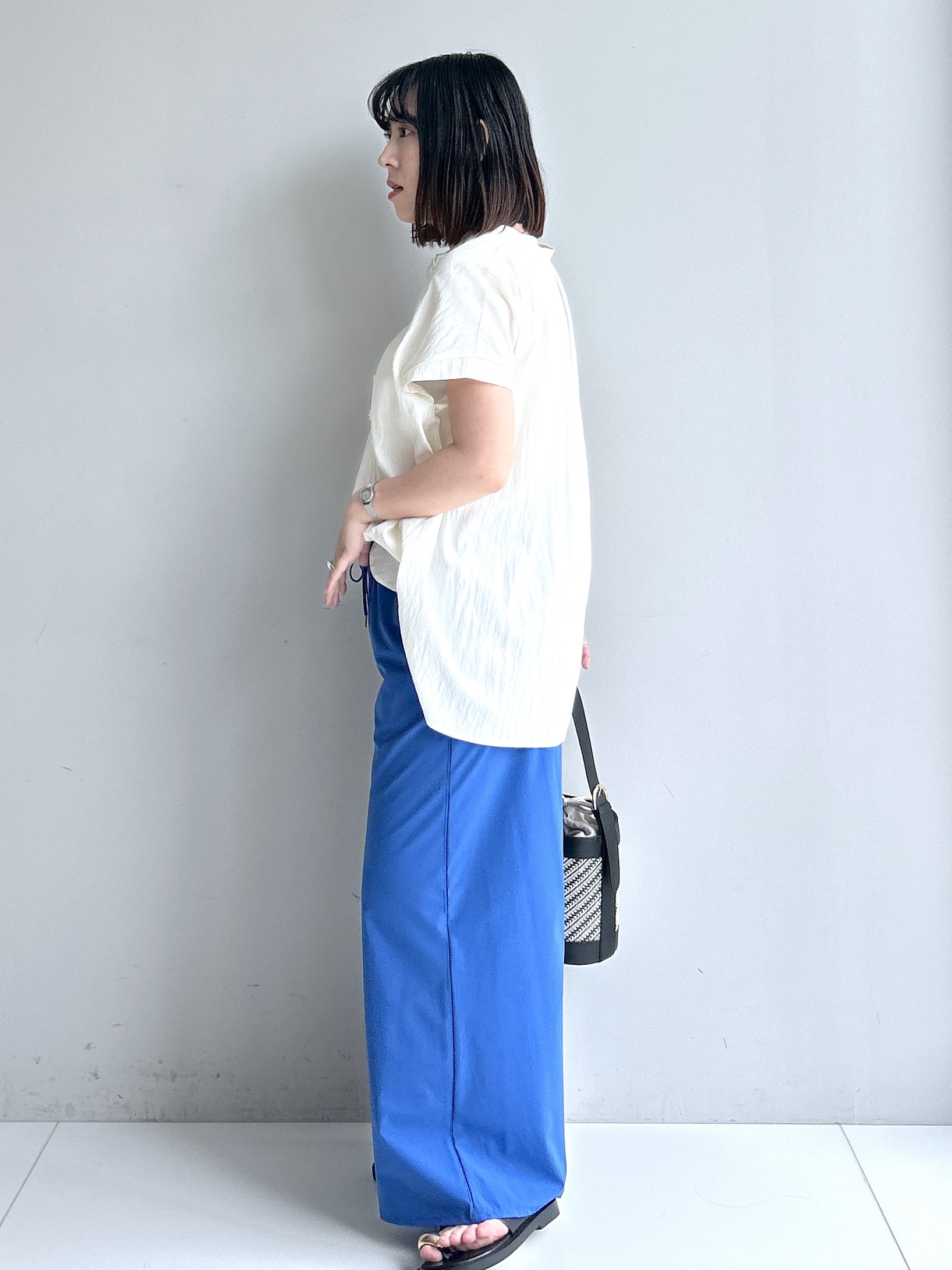 Hirokaさんの「Dessin｜バンドカラーフロントフリルブラウス」を使ったコーディネート