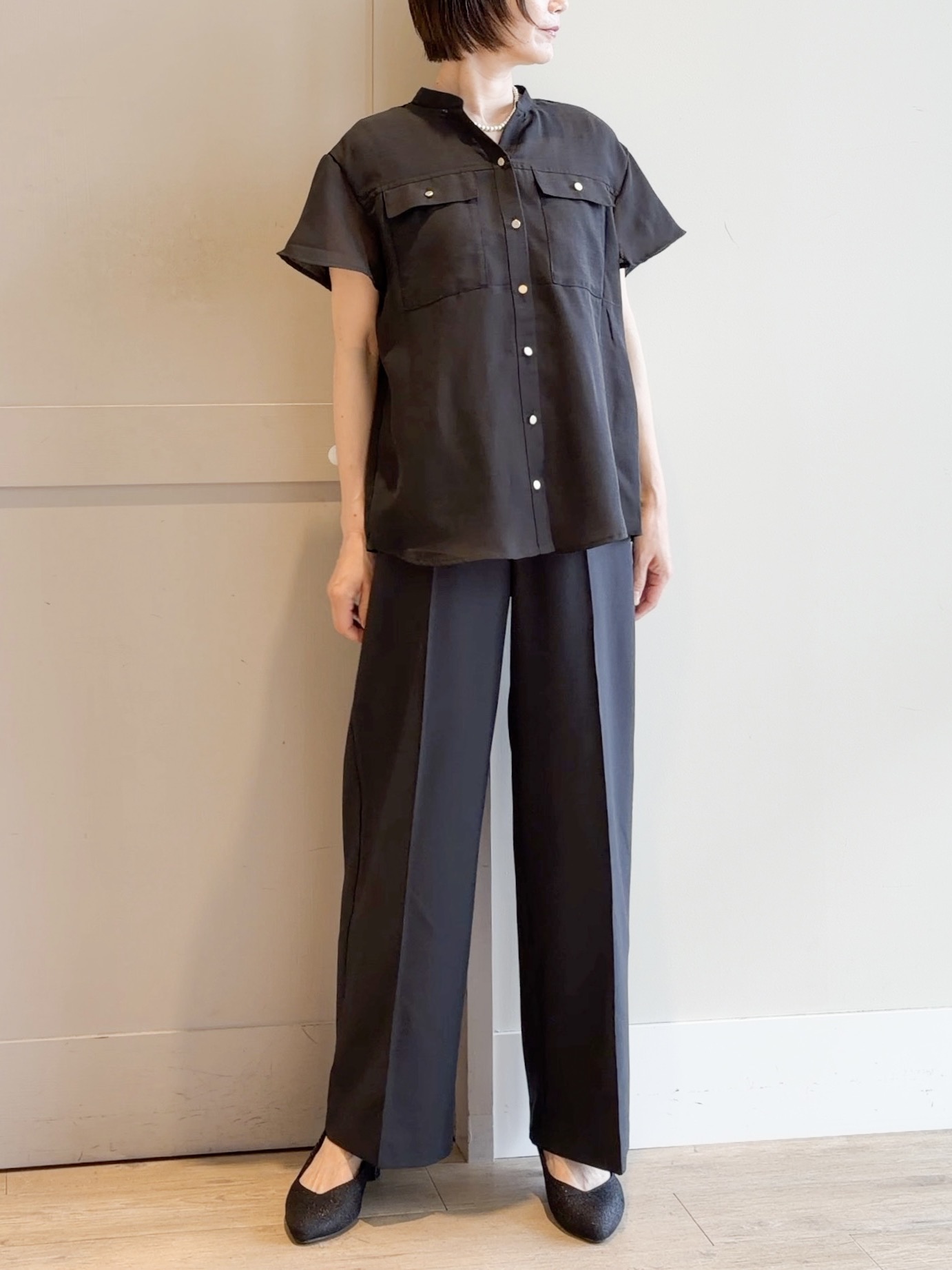 yamakoさんの「grove｜【洗濯機OK/SETUP可】シワになりにくい、フレアスリーブブラウス」を使ったコーディネート