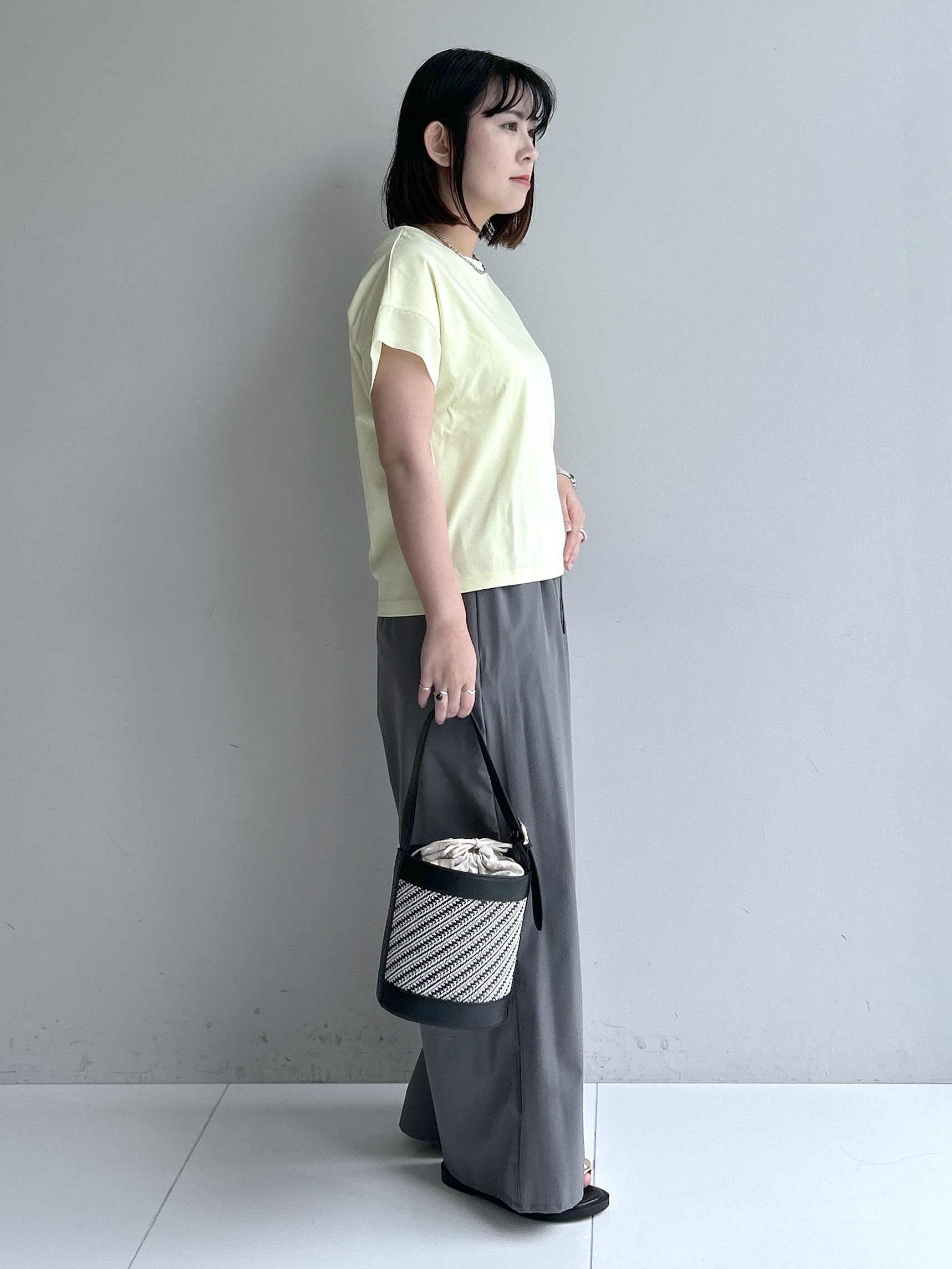 Hirokaさんの「Dessin｜【UVカット/接触冷感】美光沢カットソー」を使ったコーディネート