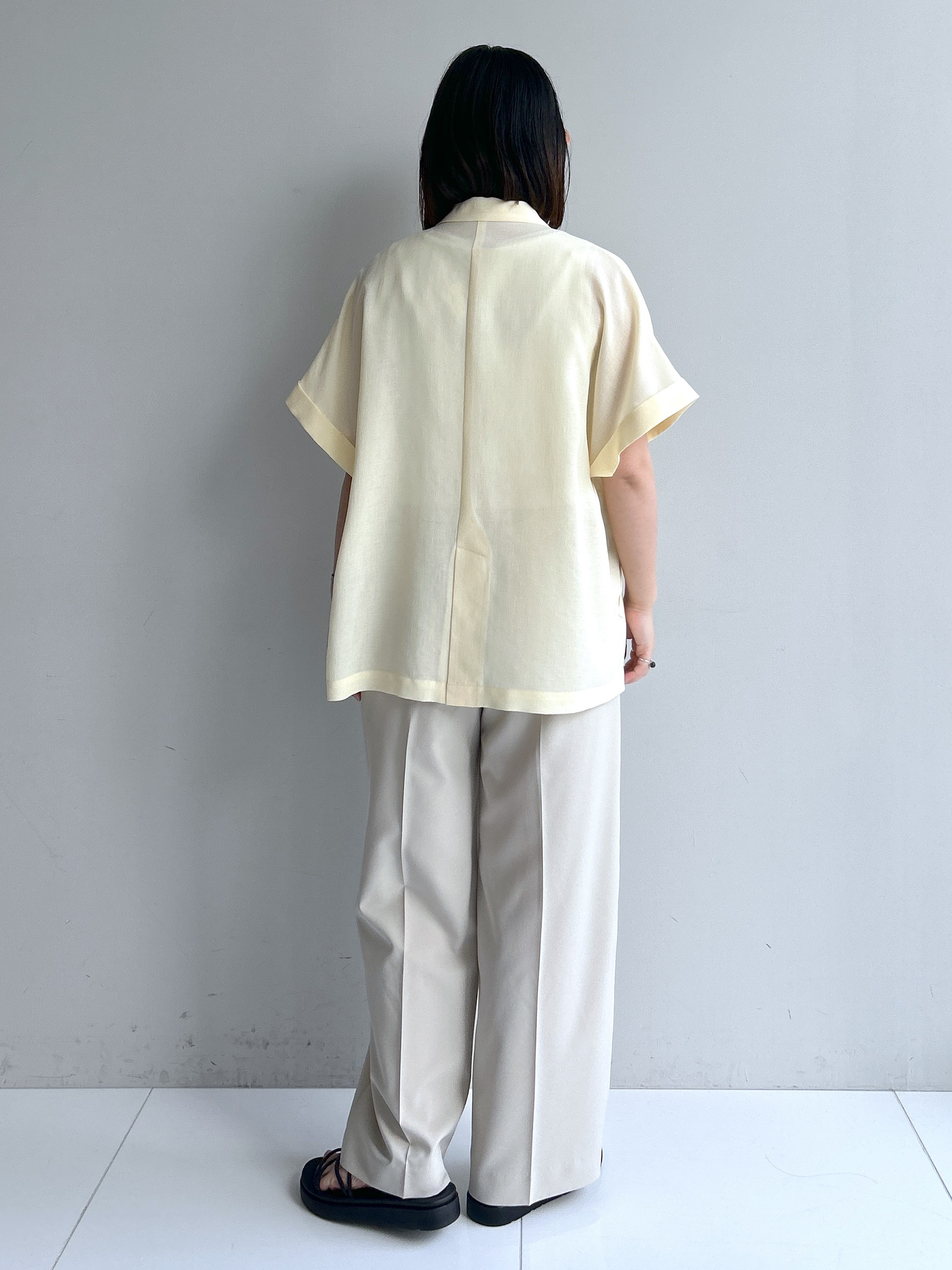 Hirokaさんの「grove｜【洗濯機OK/SETUP可】シワになりにくいハーフスリーブジャケット」を使ったコーディネート