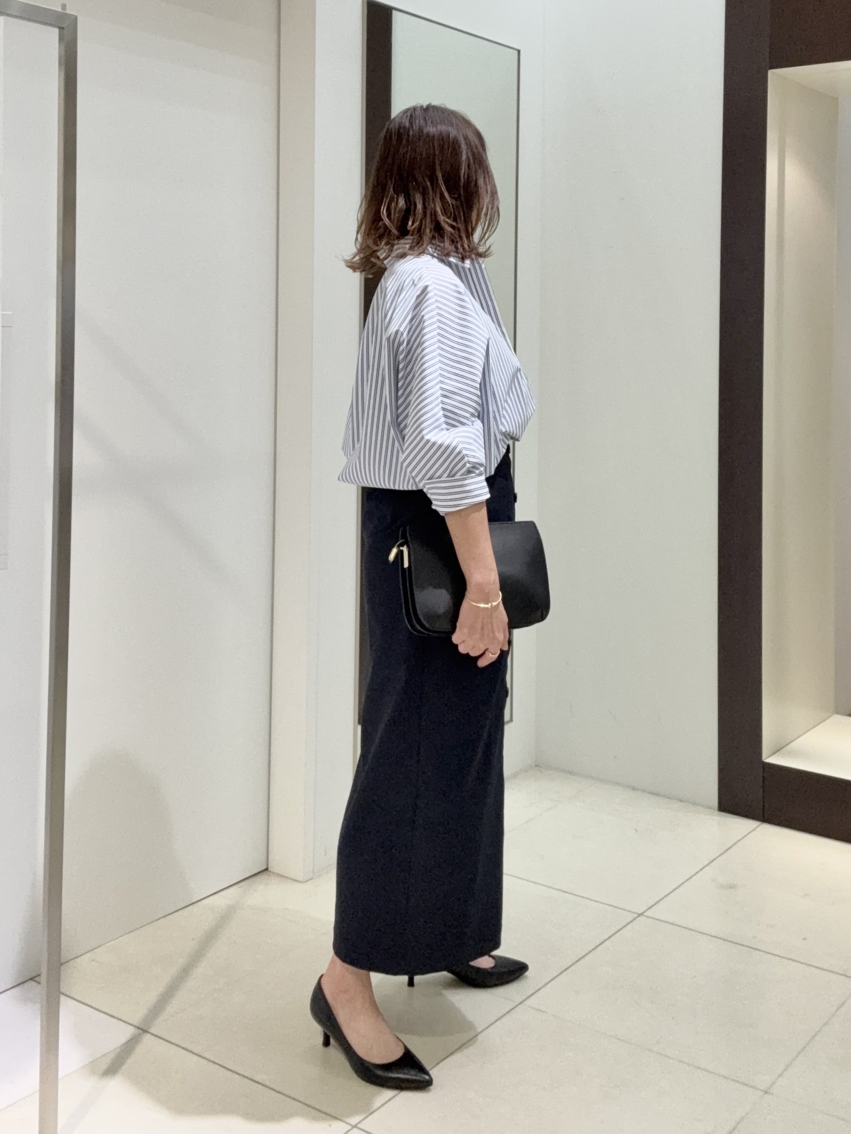 tomoさんの「UNTITLED｜【接触冷感/吸水速乾/UVカット】ドルマンスリーブシャツ」を使ったコーディネート