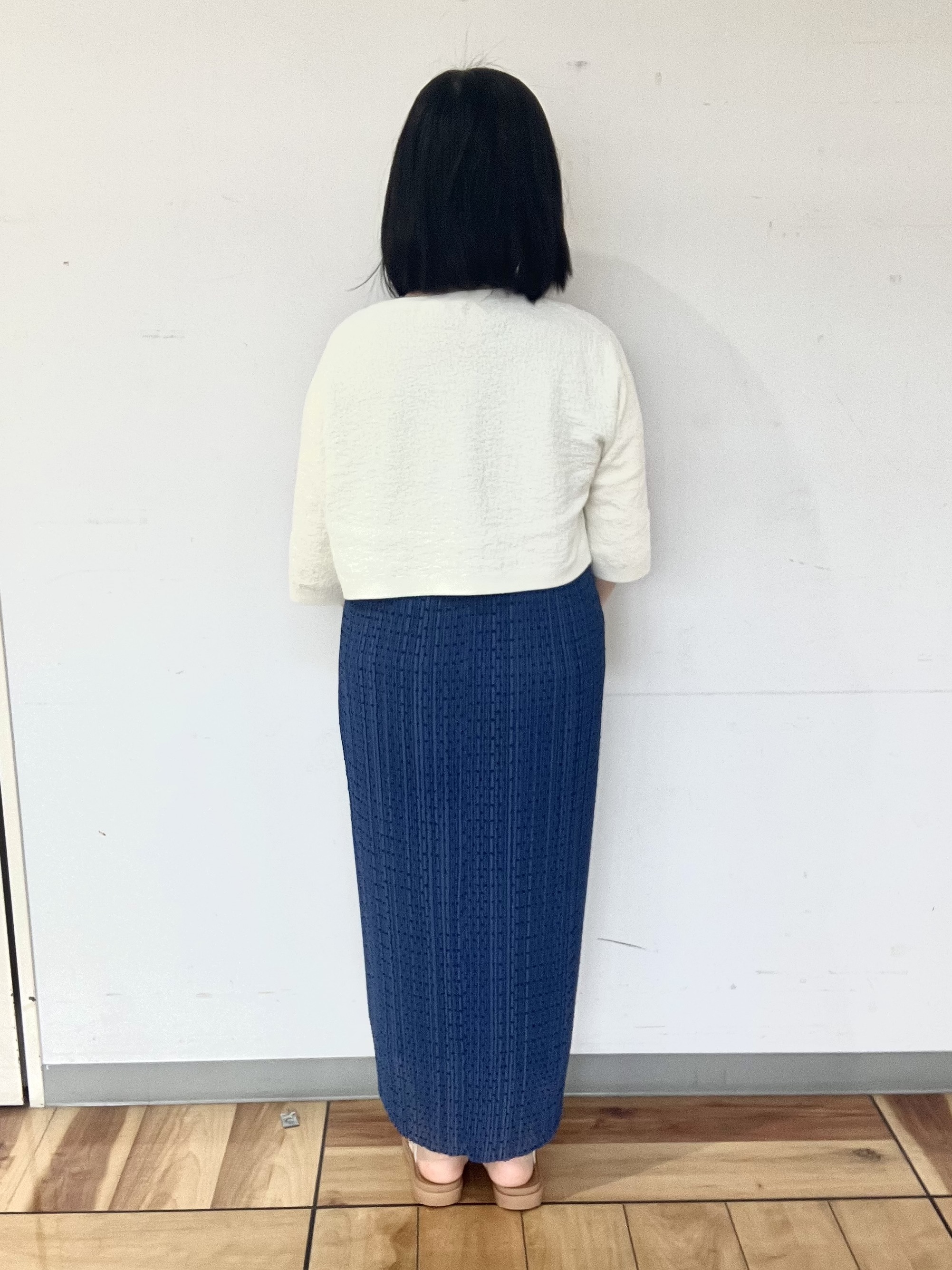 Mizukiさんの「UNTITLED｜【華やか/シアー感】ドットジャガードワンピース」を使ったコーディネート