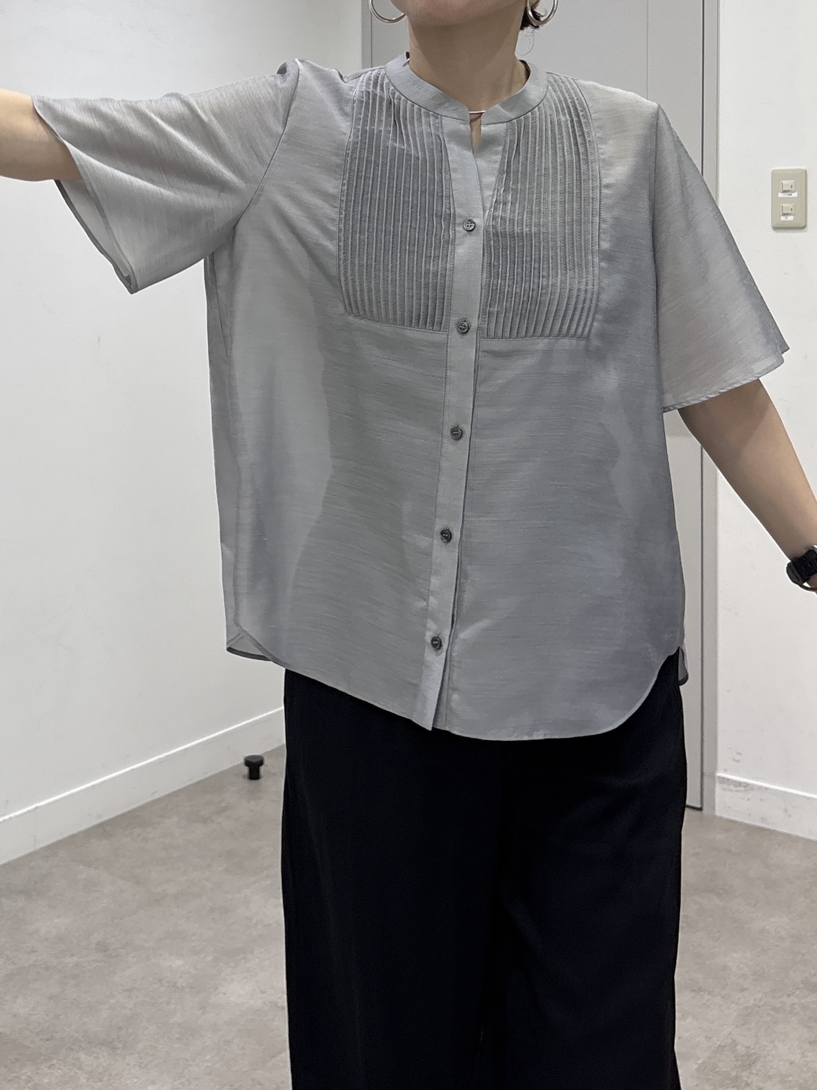 kotakiさんの「INDIVI｜【接触冷感/洗える】シアーシャンブレーピンタックブラウス」を使ったコーディネート