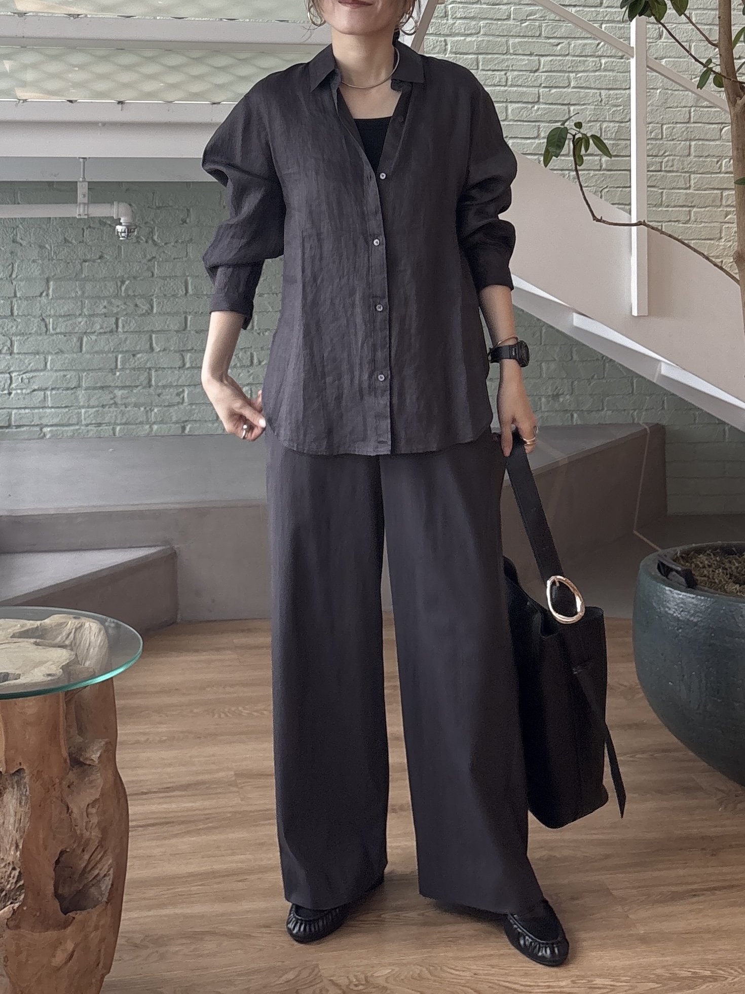 kotakiさんの「INDIVI｜【接触冷感／2WAY】カシュクールリネンシャツ」を使ったコーディネート