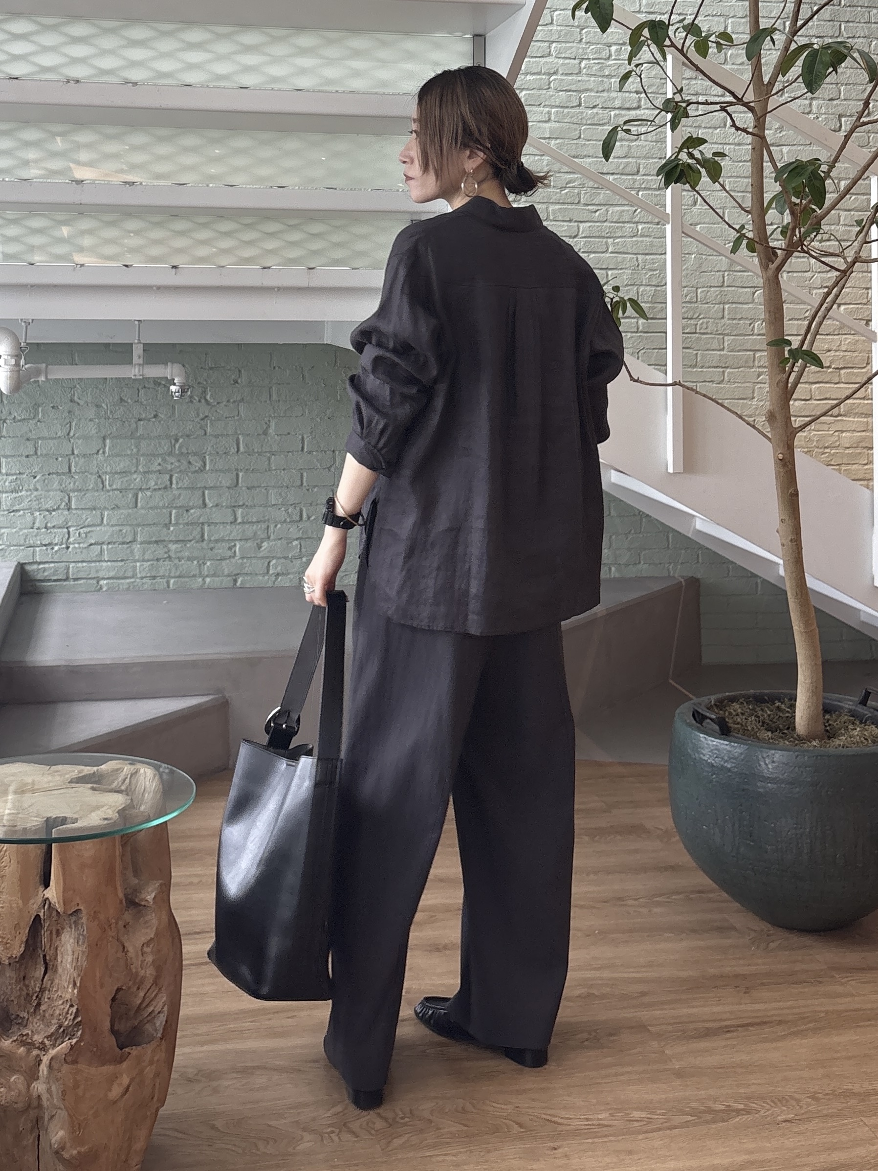 kotakiさんの「INDIVI｜【接触冷感／2WAY】カシュクールリネンシャツ」を使ったコーディネート