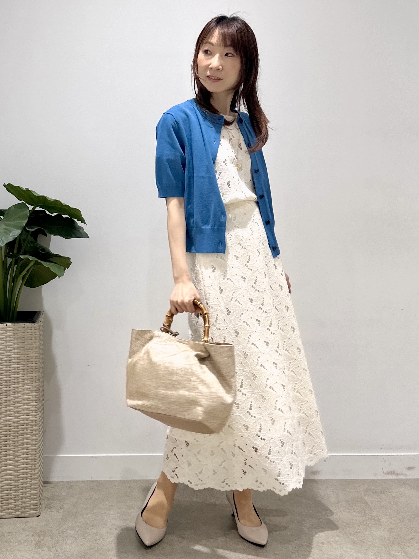 Miwaさんの「UNTITLED｜【セットアップ可/品のある透け感】リーフレースブラウス」を使ったコーディネート
