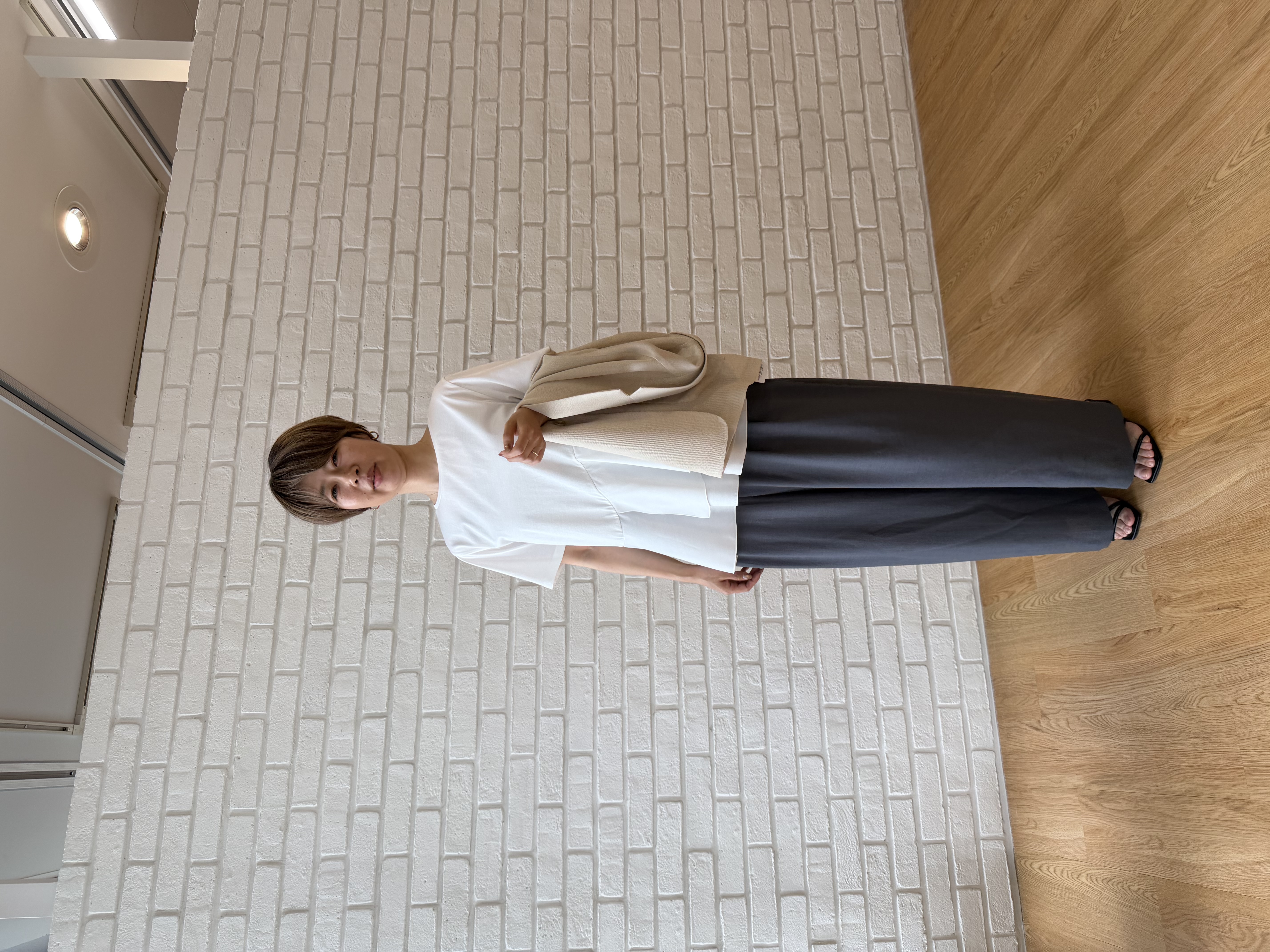 Mariko.Sさんの「OPAQUE.CLIP｜ペプラムドッキングカットソー【洗濯機OK】」を使ったコーディネート