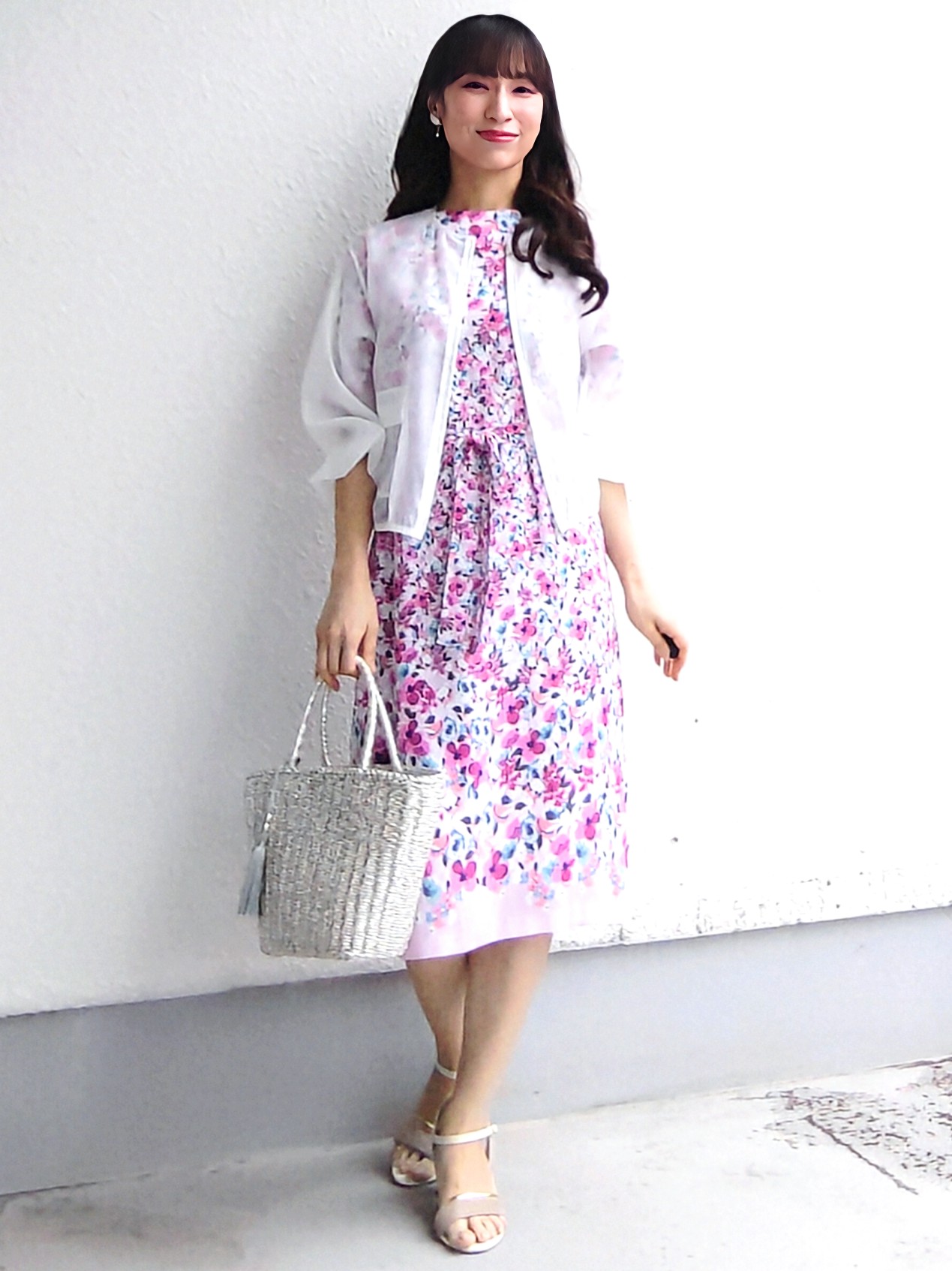 keinaさんの「SunaUna｜小花柄ワンピース」を使ったコーディネート