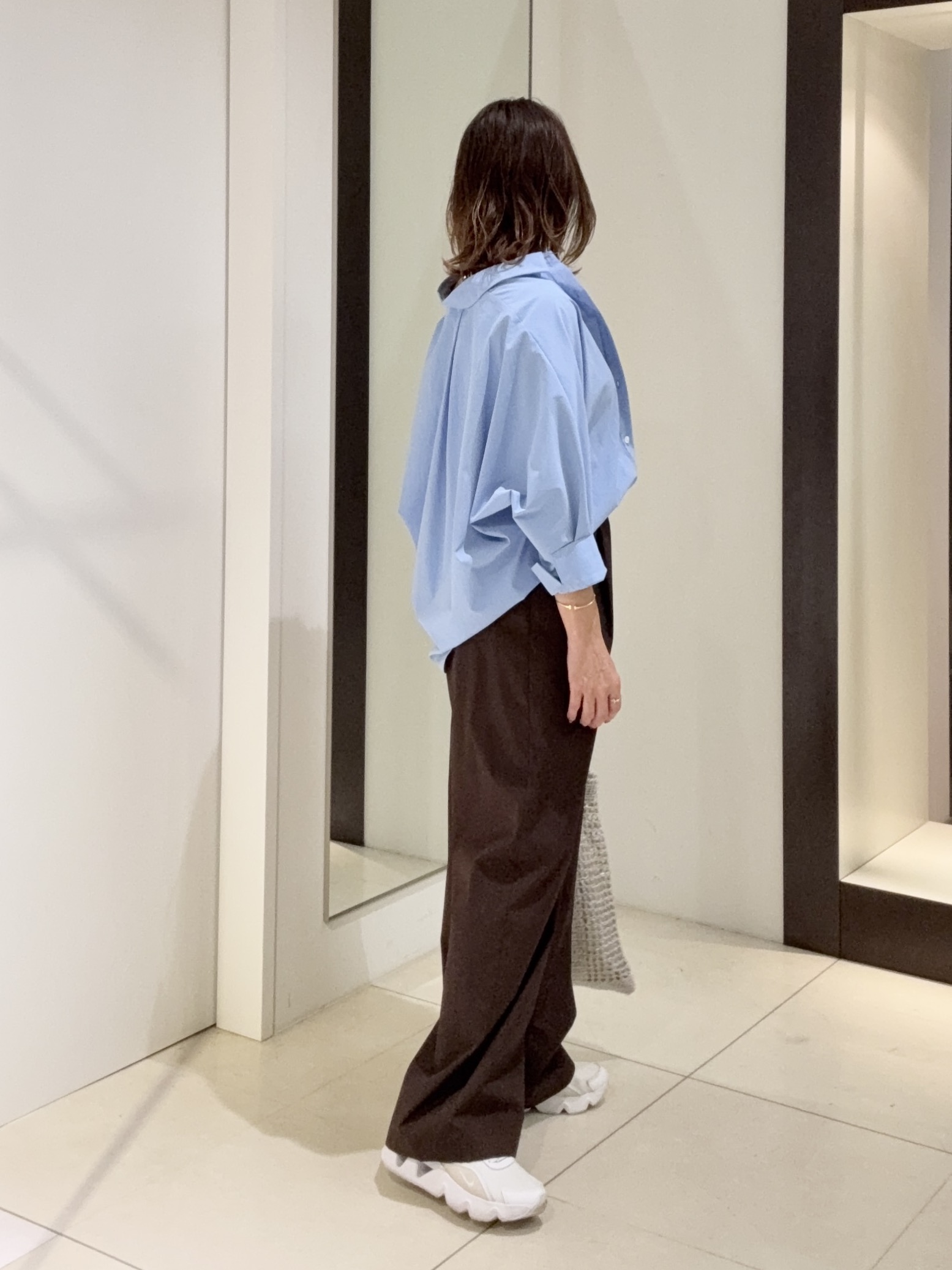 tomoさんの「UNTITLED｜【接触冷感/吸水速乾/UVカット】ドルマンスリーブシャツ」を使ったコーディネート