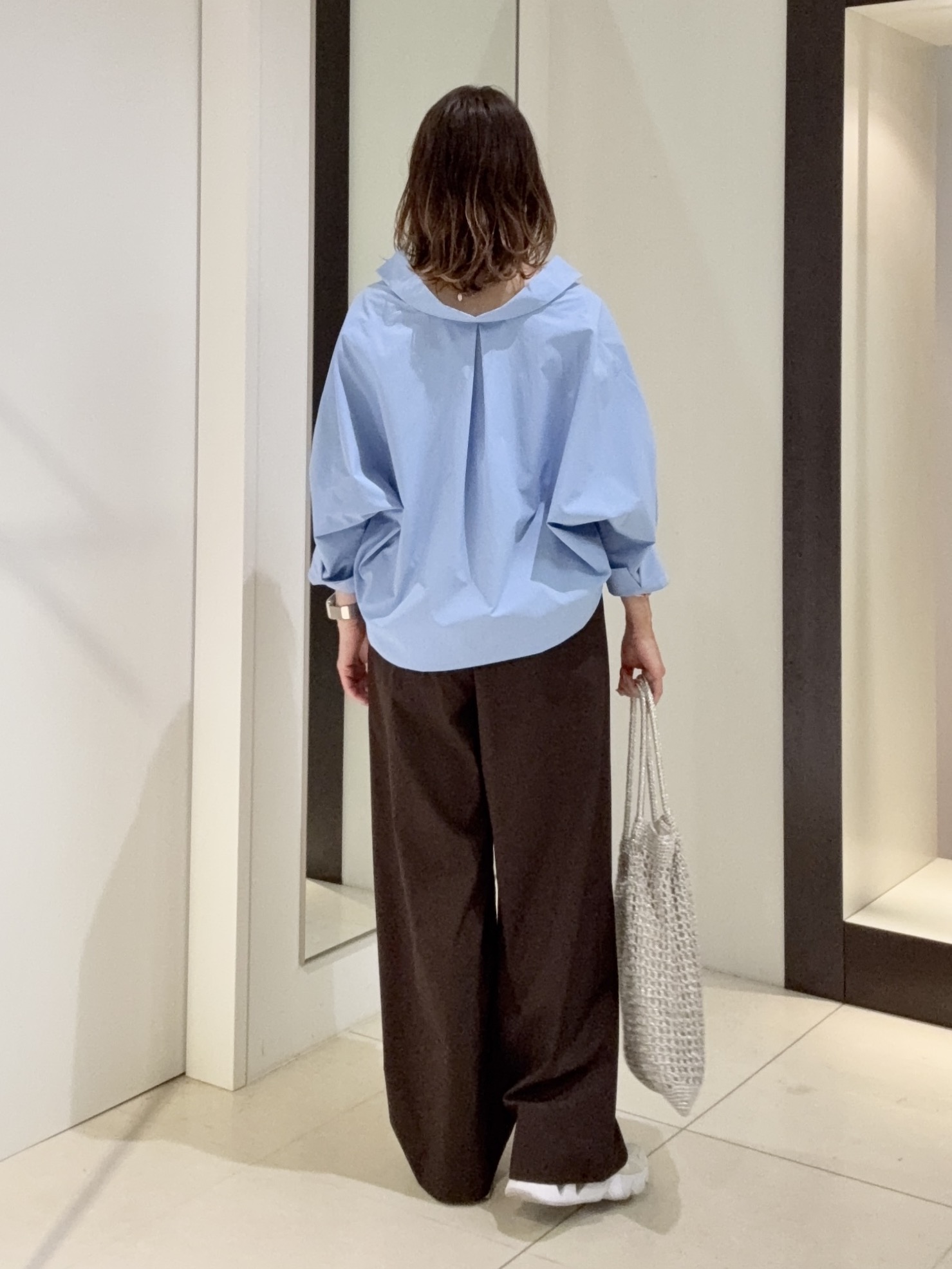 tomoさんの「UNTITLED｜【接触冷感/吸水速乾/UVカット】ドルマンスリーブシャツ」を使ったコーディネート
