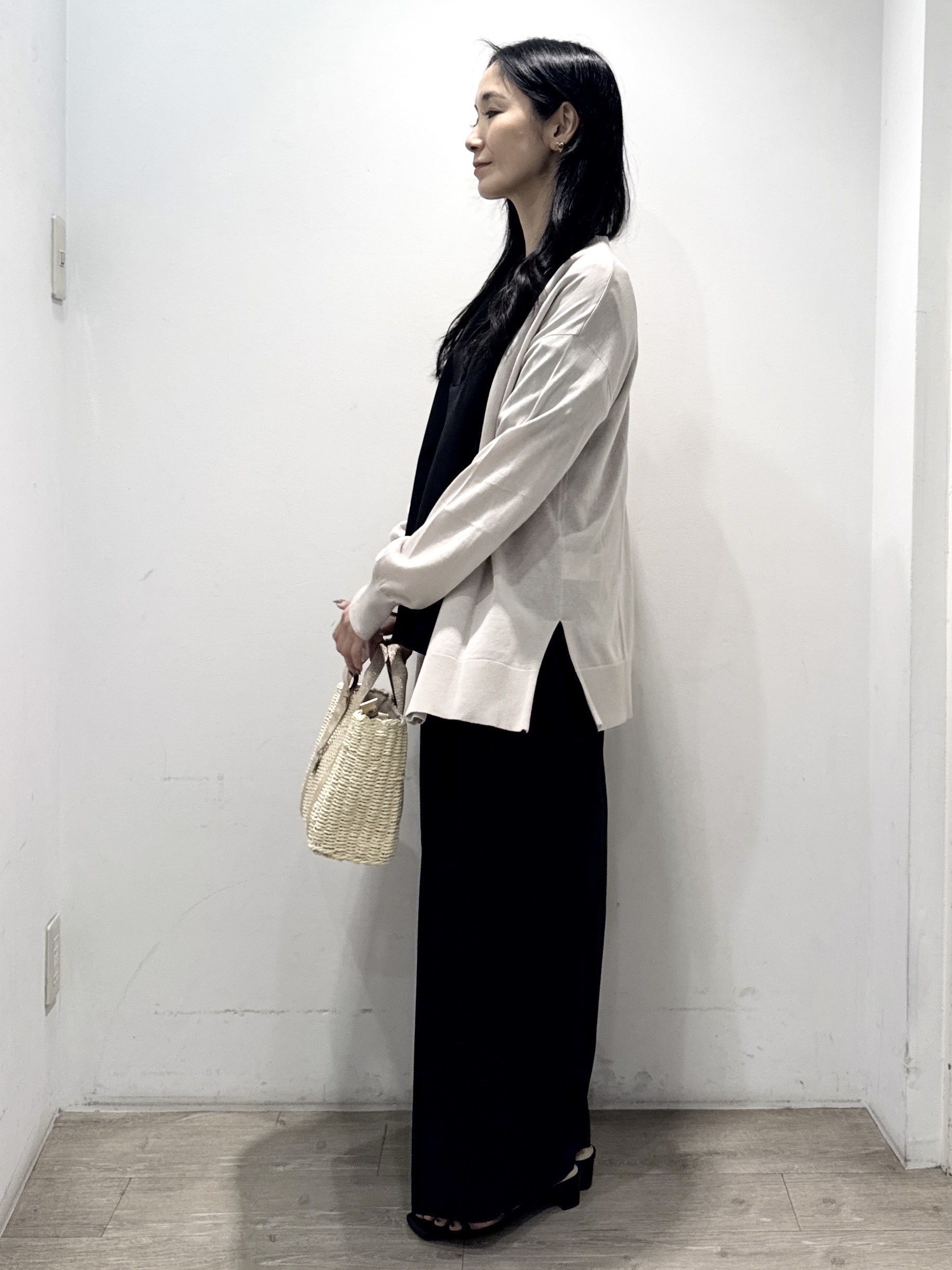 yuicciさんの「OPAQUE.CLIP｜【接触冷感】ニットカーディガン《洗濯機OK／抗ピリング》」を使ったコーディネート
