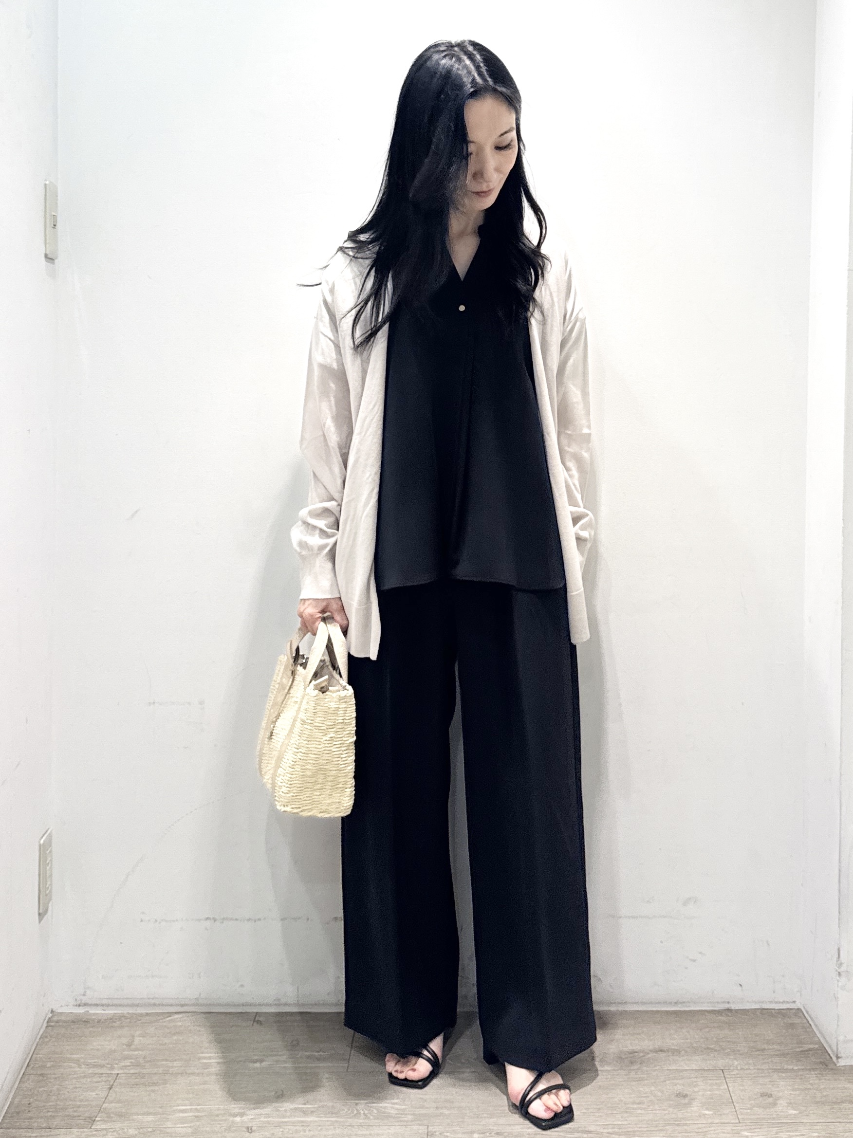 yuicciさんの「OPAQUE.CLIP｜【接触冷感】ニットカーディガン《洗濯機OK／抗ピリング》」を使ったコーディネート