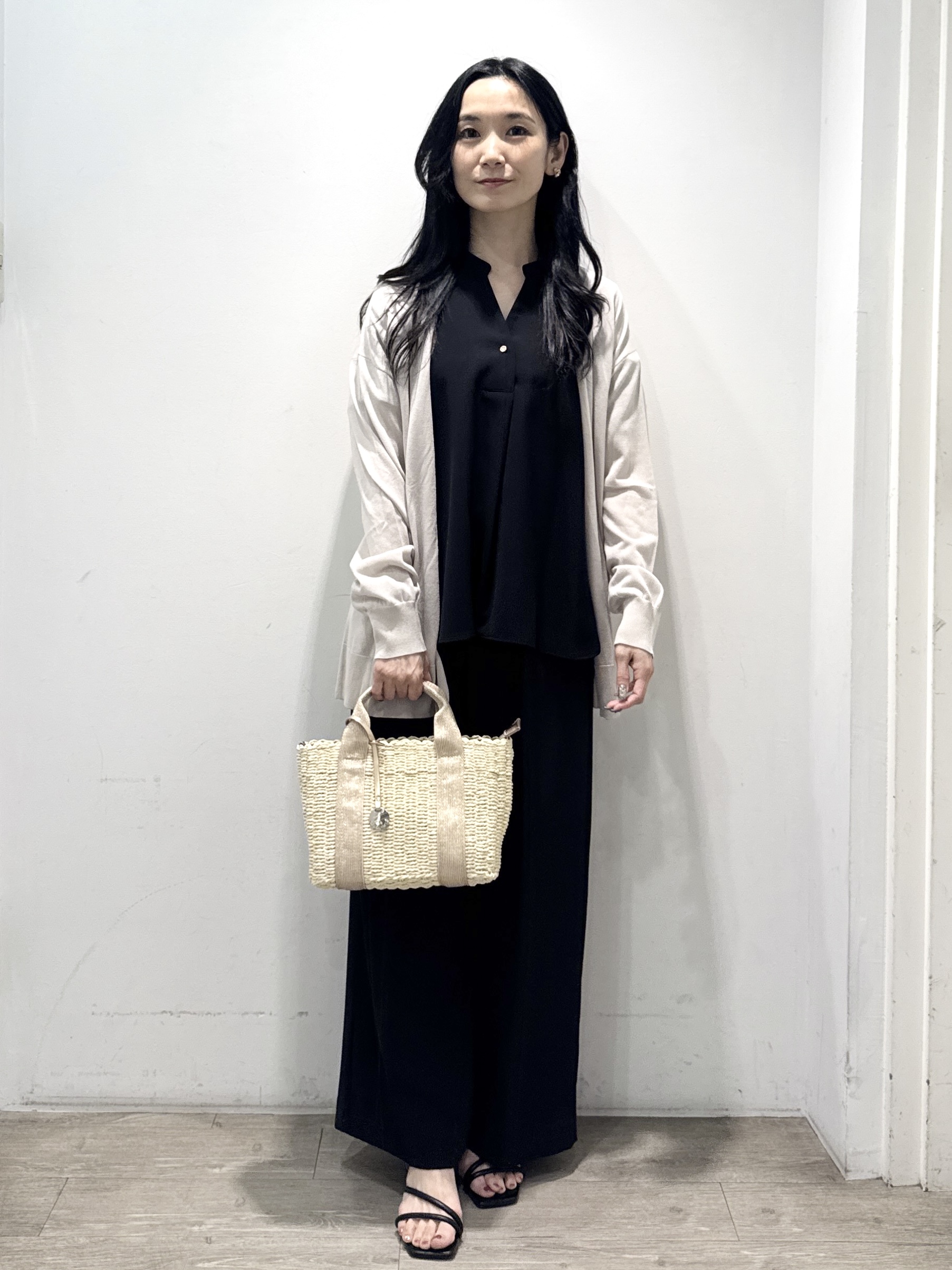 yuicciさんの「OPAQUE.CLIP｜【接触冷感】ニットカーディガン《洗濯機OK／抗ピリング》」を使ったコーディネート