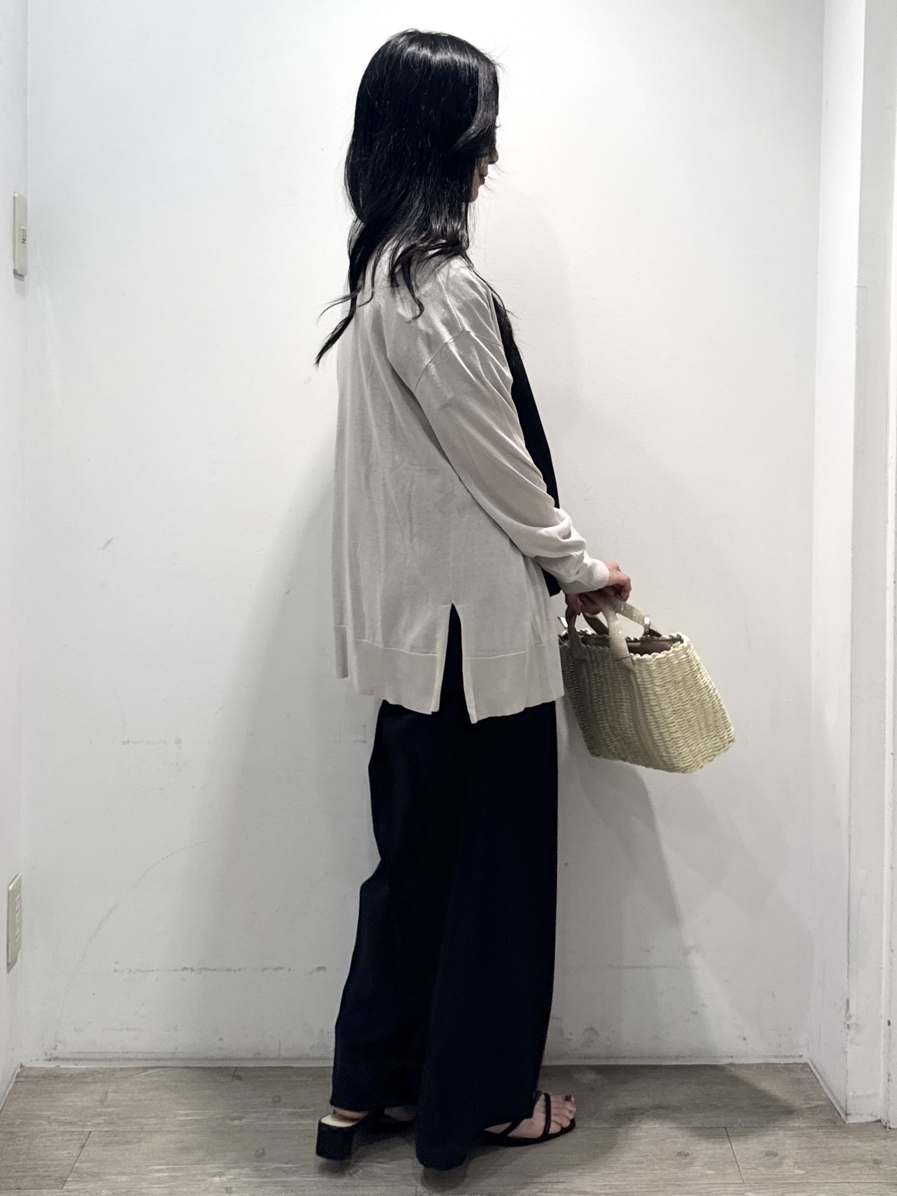 yuicciさんの「OPAQUE.CLIP｜【接触冷感】ニットカーディガン《洗濯機OK／抗ピリング》」を使ったコーディネート