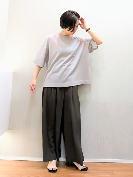ミズタさんの「UNTITLED｜【アンサンブル可/Tシャツ風/ゆったり】リラックスニットトップス」を使ったコーディネート