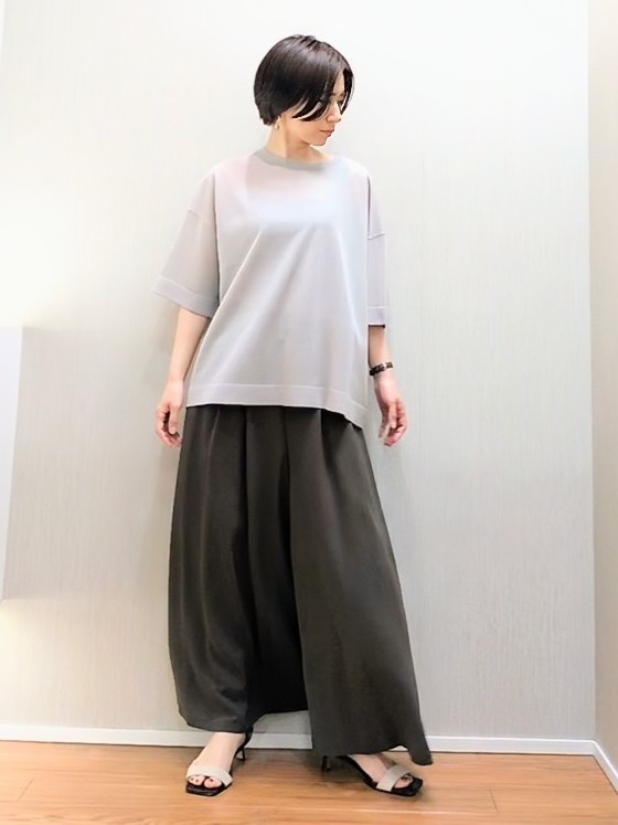 ミズタさんの「UNTITLED｜【アンサンブル可/Tシャツ風/ゆったり】リラックスニットトップス」を使ったコーディネート