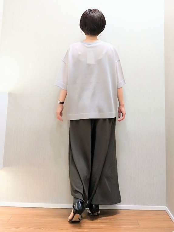 ミズタさんの「UNTITLED｜【アンサンブル可/Tシャツ風/ゆったり】リラックスニットトップス」を使ったコーディネート