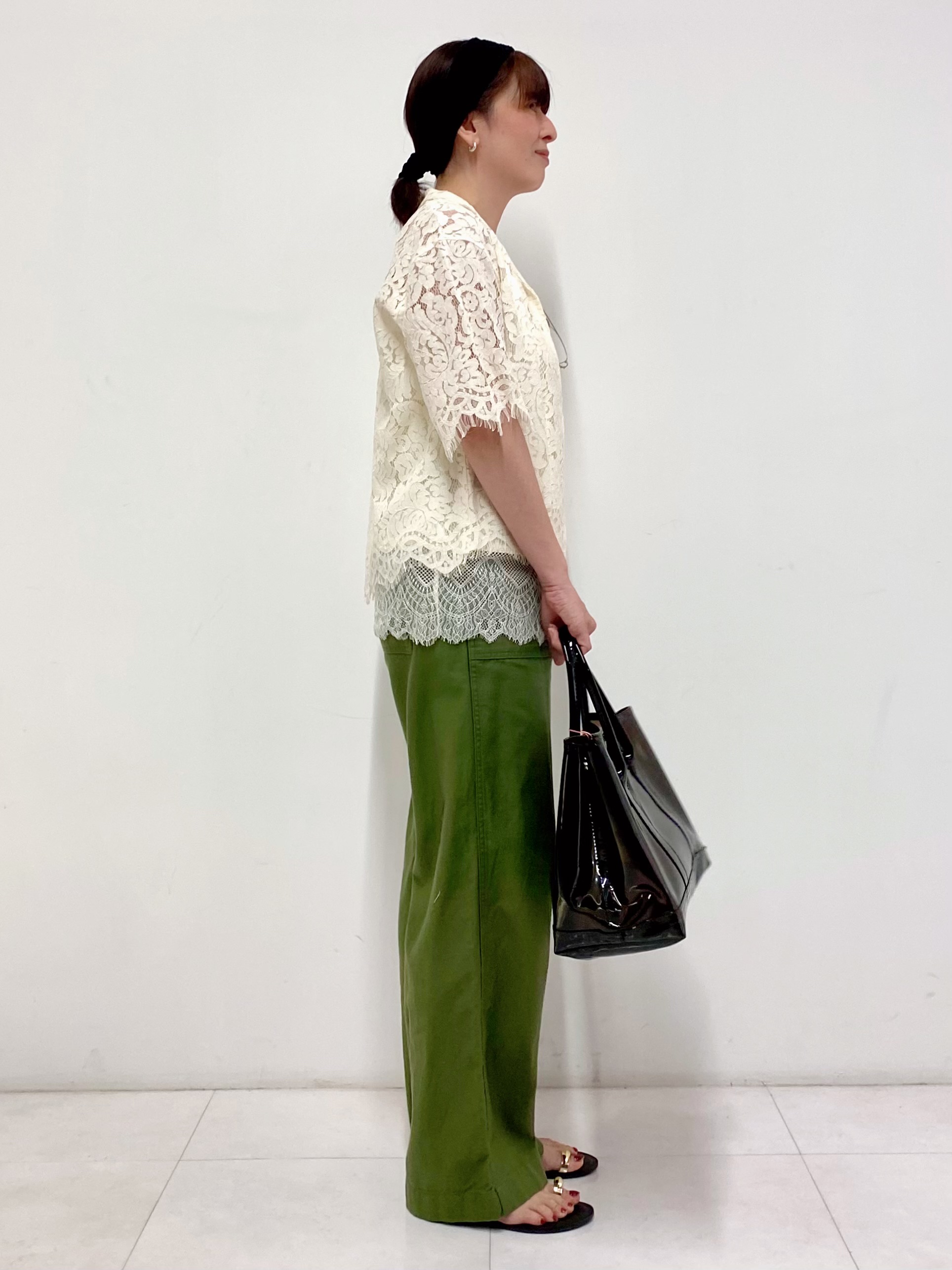 Sawaguchiさんの「DRESSTERIOR｜【ウォッシャブル/羽織りにも便利】シアーコードレースブラウス」を使ったコーディネート