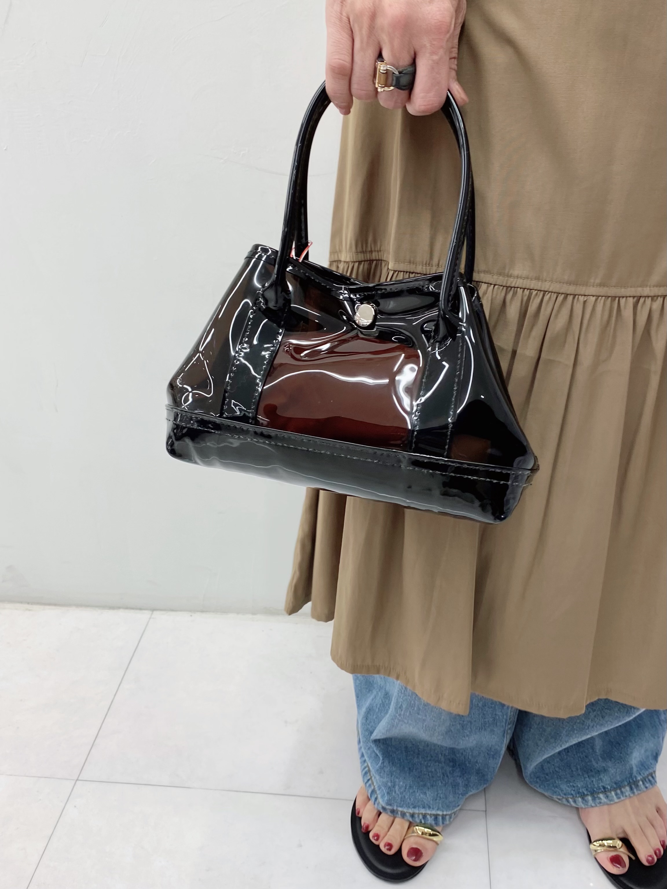 Sawaguchiさんの「DRESSTERIOR｜ヴィンテージ加工ワイドデニムパンツ」を使ったコーディネート