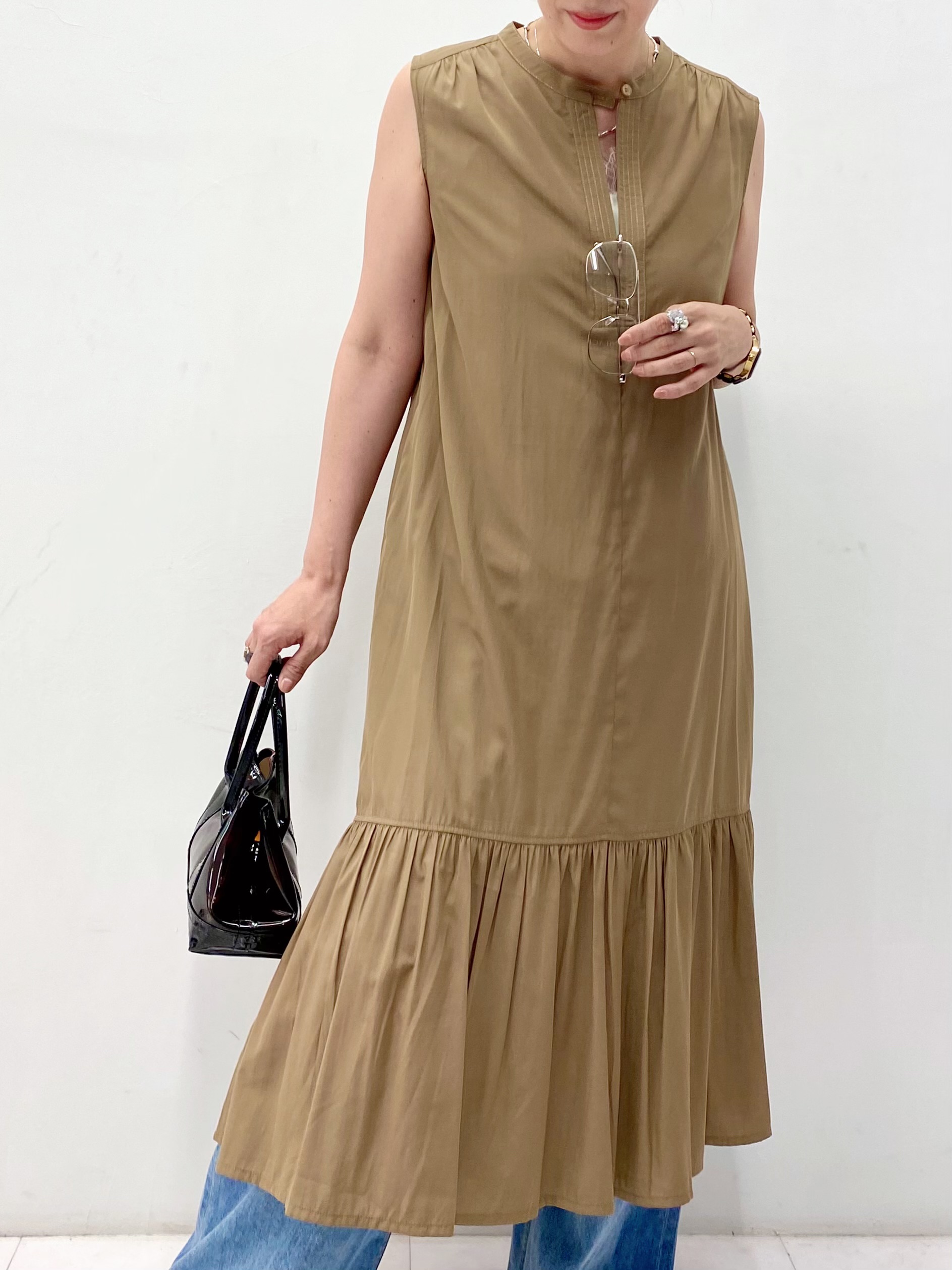 Sawaguchiさんの「DRESSTERIOR｜ヴィンテージ加工ワイドデニムパンツ」を使ったコーディネート