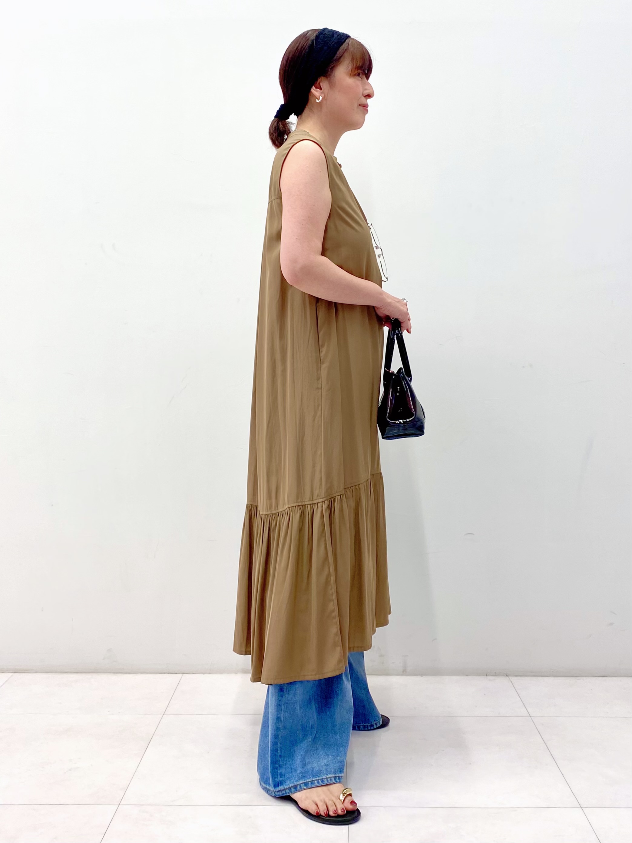 Sawaguchiさんの「DRESSTERIOR｜ヴィンテージ加工ワイドデニムパンツ」を使ったコーディネート