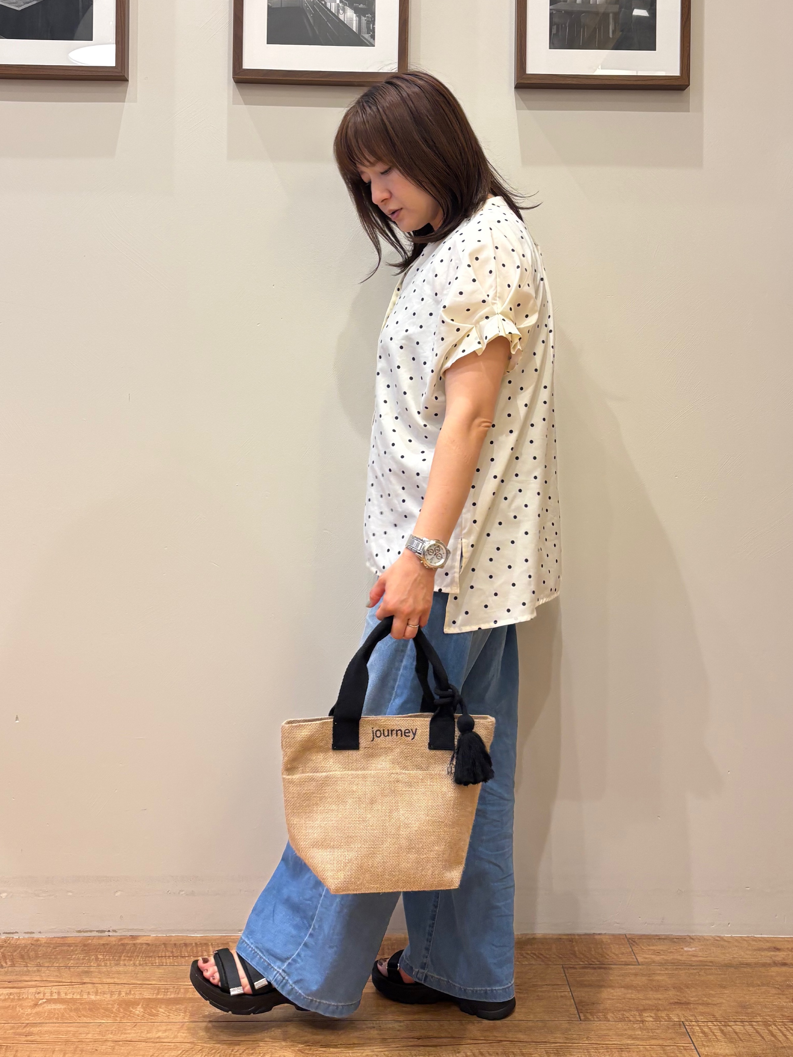 きっちょんさんの「SHOO･LA･RUE｜【洗濯機可／洗濯後しわになりにくい】大人の甘さをプラスする ドット柄袖タックブラウス」を使ったコーディネート
