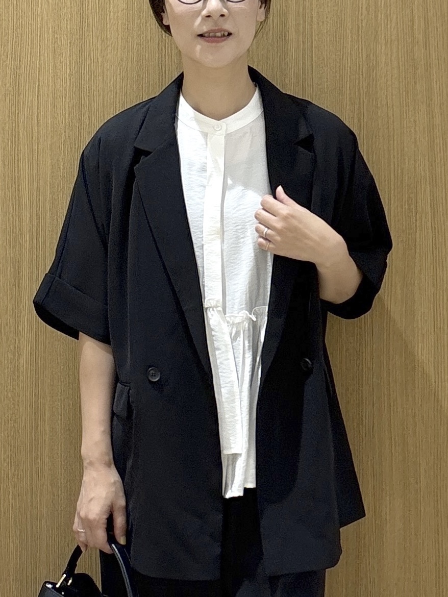 たけねぇさんの「OPAQUE.CLIP｜【接触冷感／吸水速乾／防シワ】リネンライクテーラードジャケット《洗濯機OK》」を使ったコーディネート