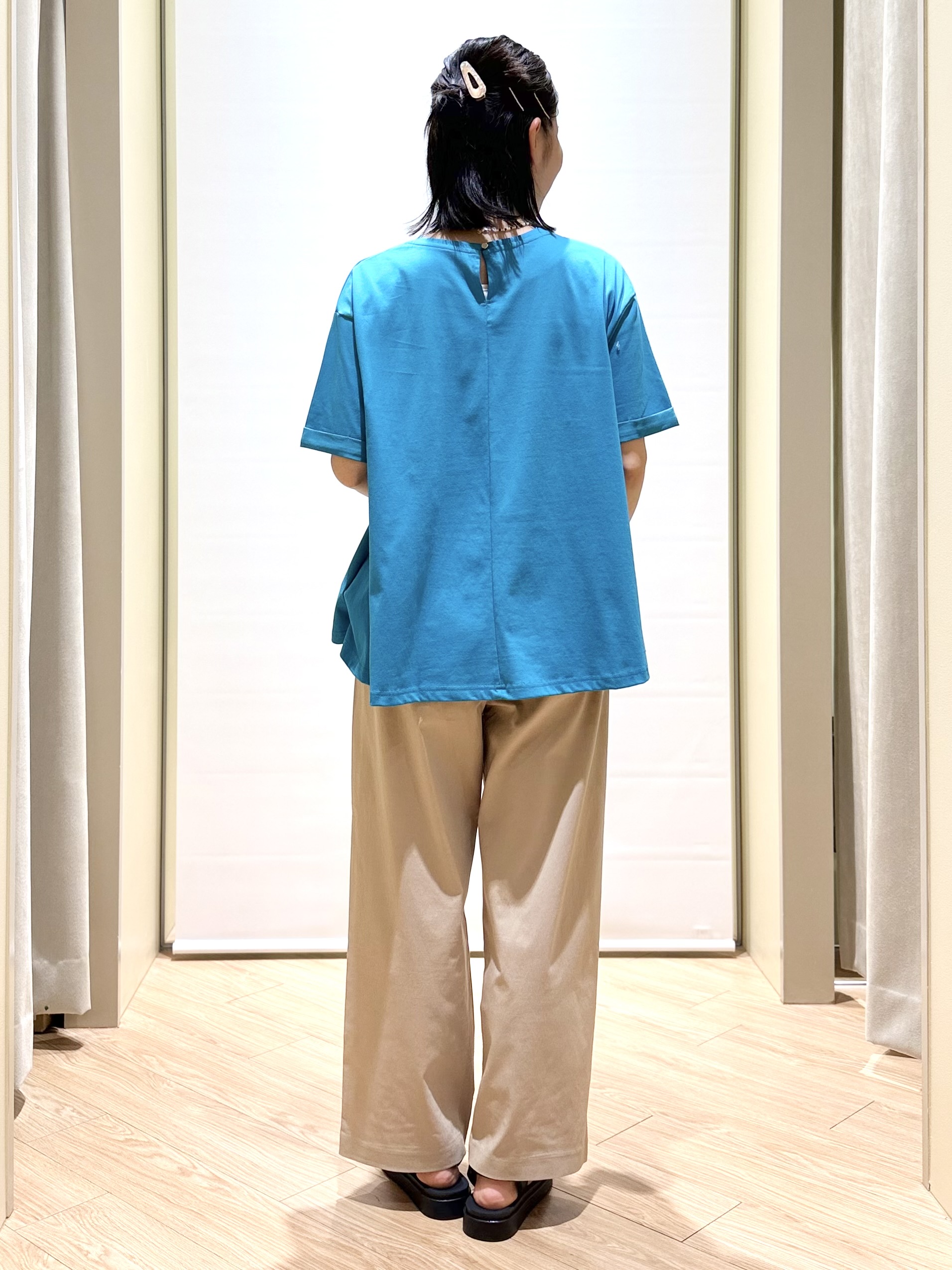 あんりさんの「grove｜【遮熱／吸水速乾／UVカット】フレアシルエットTシャツ」を使ったコーディネート