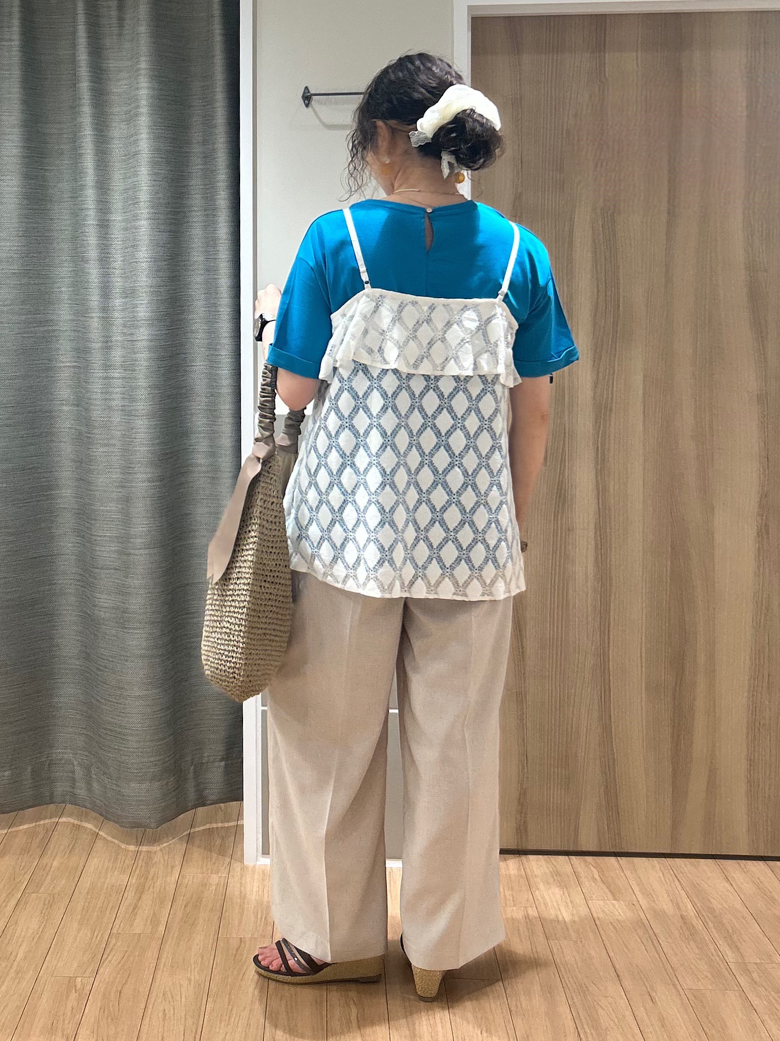 よっしーさんの「grove｜【遮熱／吸水速乾／UVカット】フレアシルエットTシャツ」を使ったコーディネート