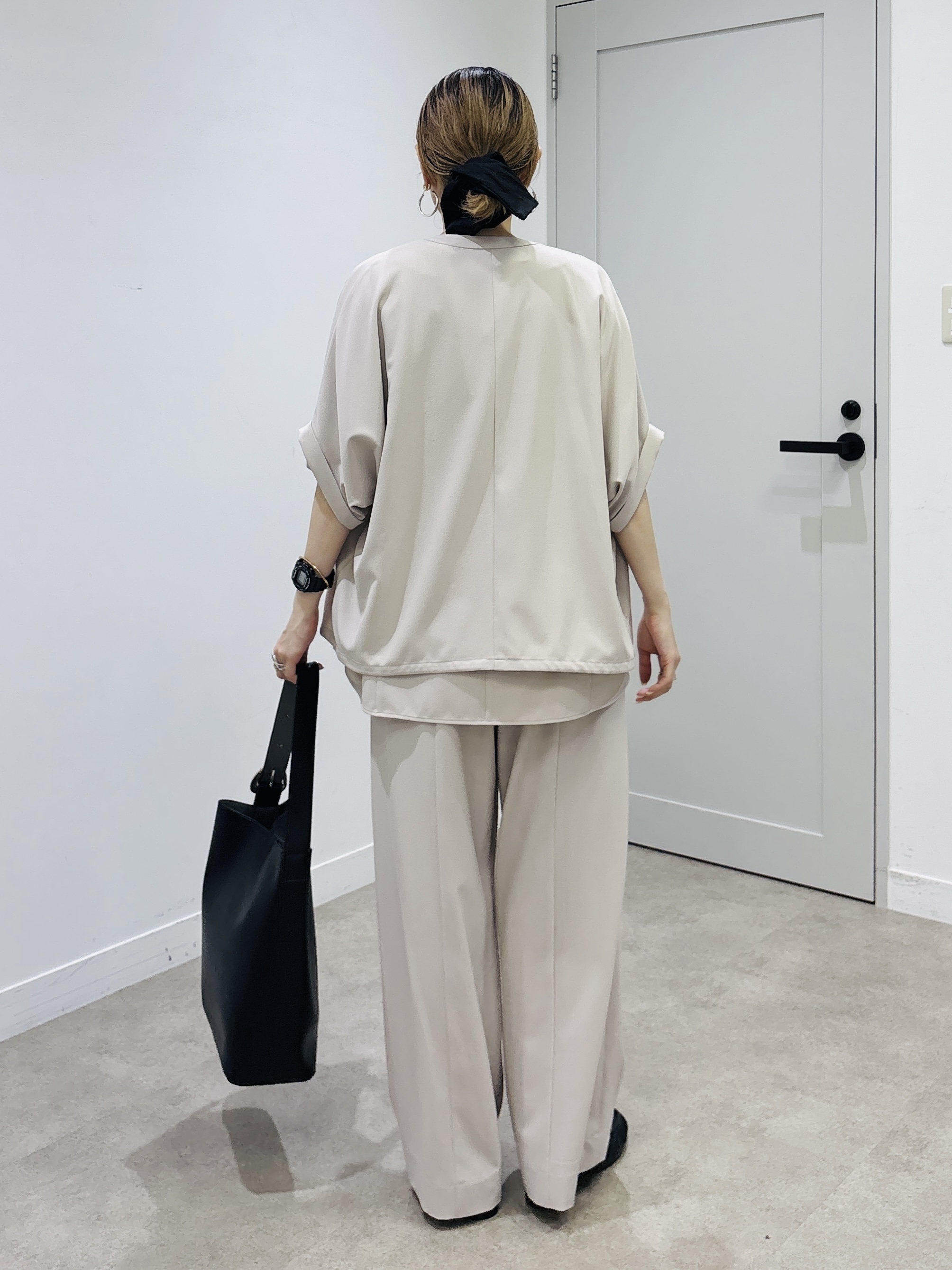 kotakiさんの「INDIVI｜【秋羽織り/着る日傘】ドルマンフォルムブルゾン」を使ったコーディネート