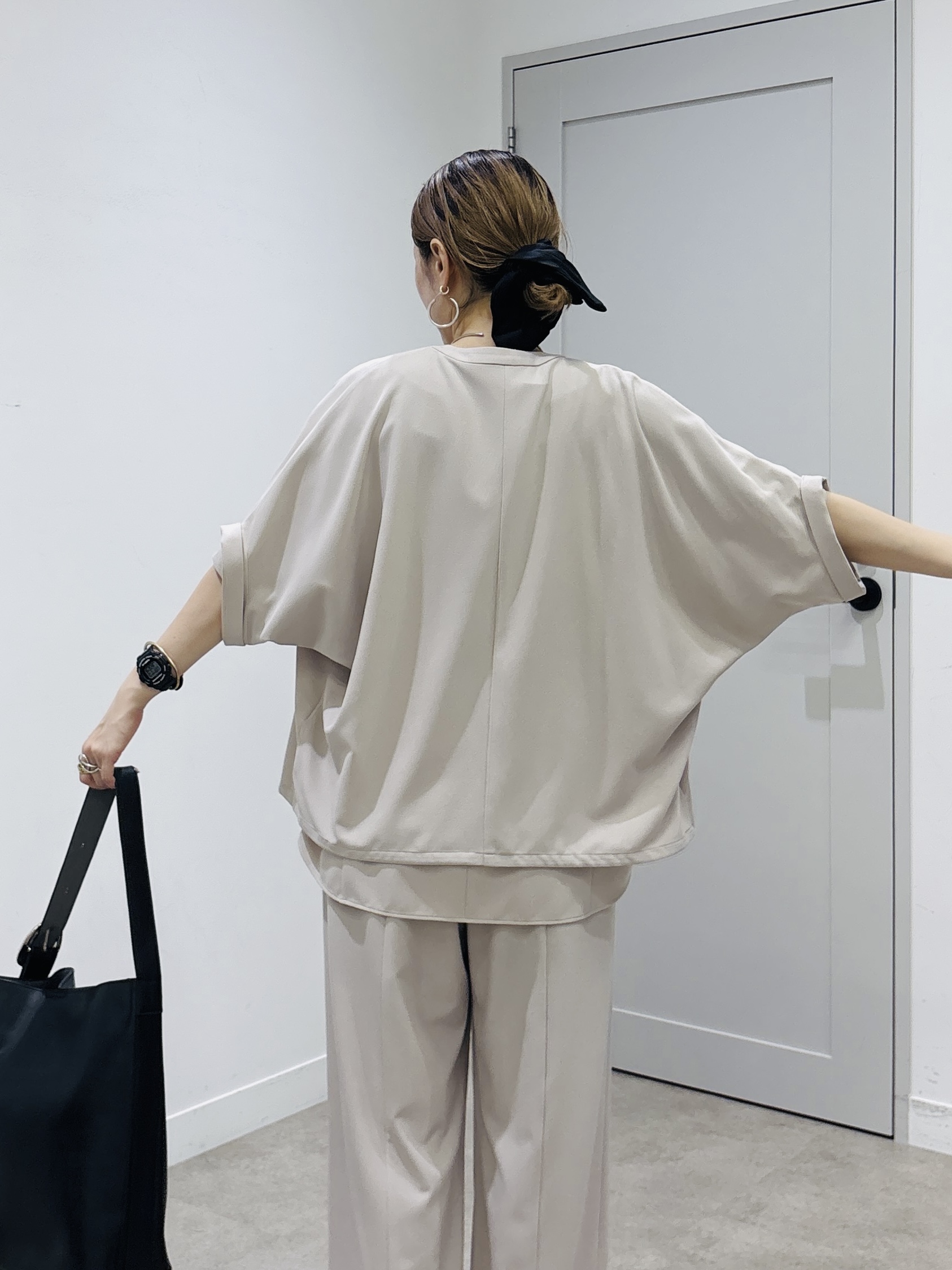 kotakiさんの「INDIVI｜【秋羽織り/着る日傘】ドルマンフォルムブルゾン」を使ったコーディネート