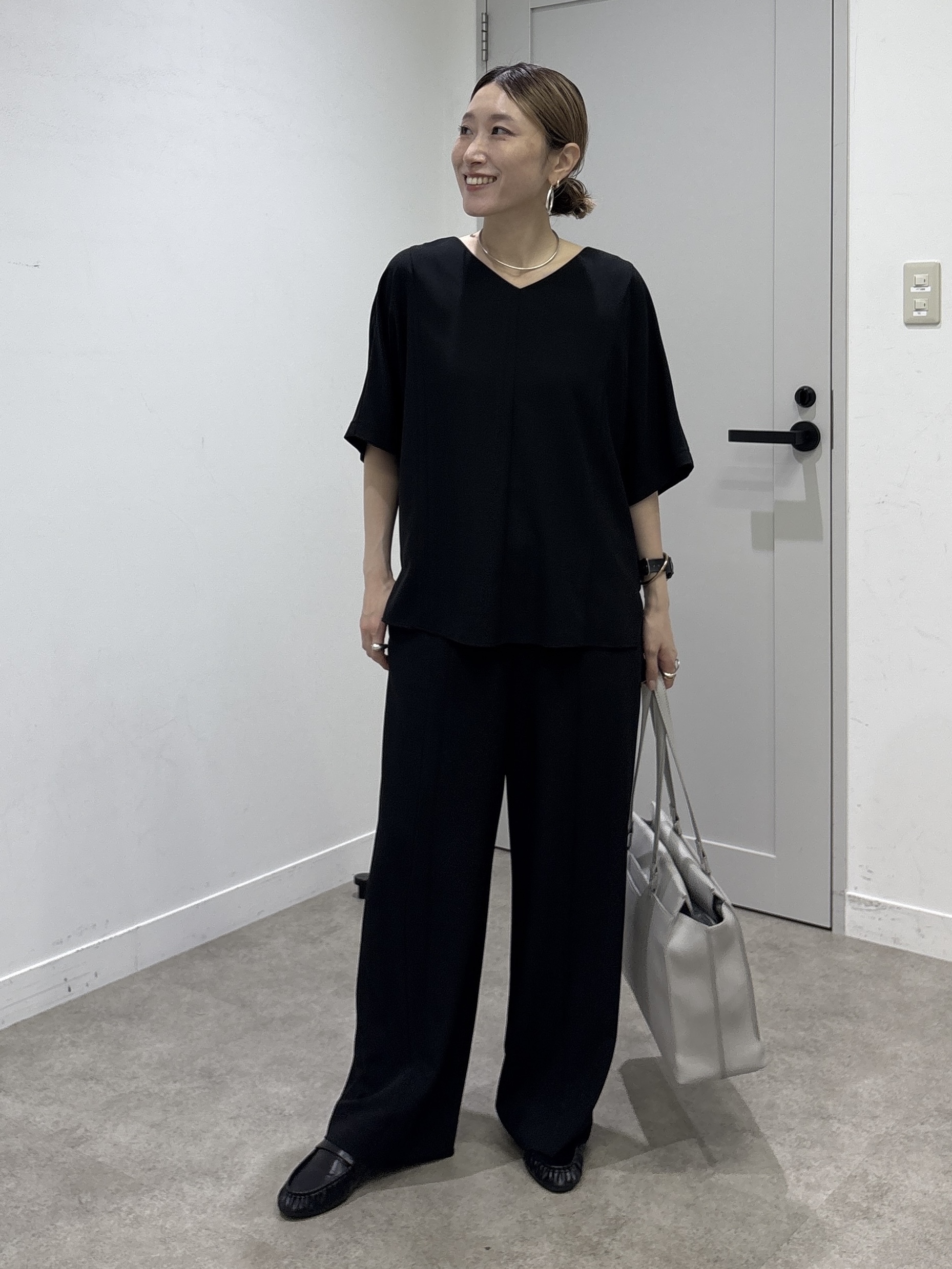 kotakiさんの「INDIVI｜【体型＆二の腕カバー/着る日傘】ドルマントップス」を使ったコーディネート