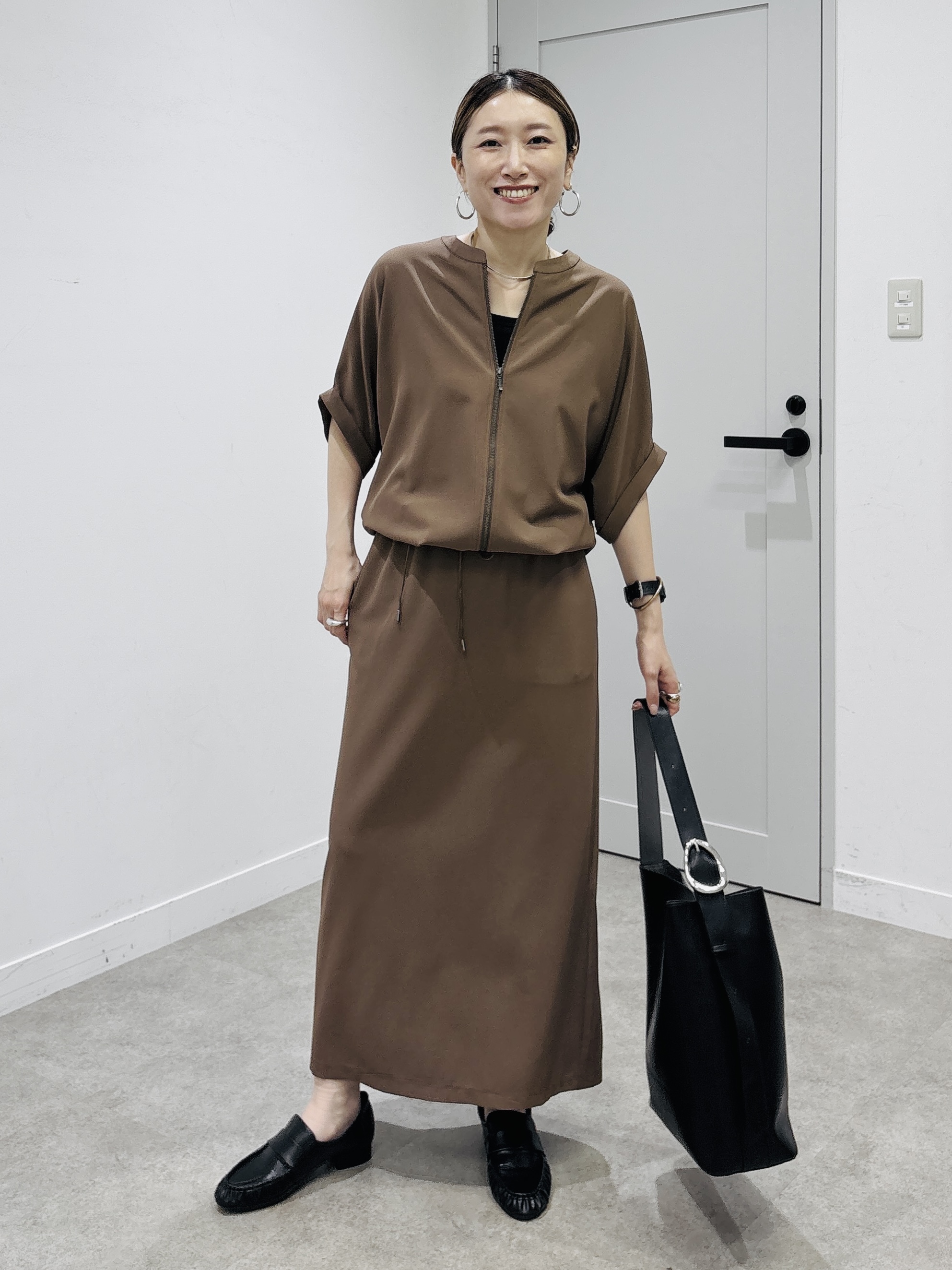 kotakiさんの「INDIVI｜【秋羽織り/着る日傘】ドルマンフォルムブルゾン」を使ったコーディネート