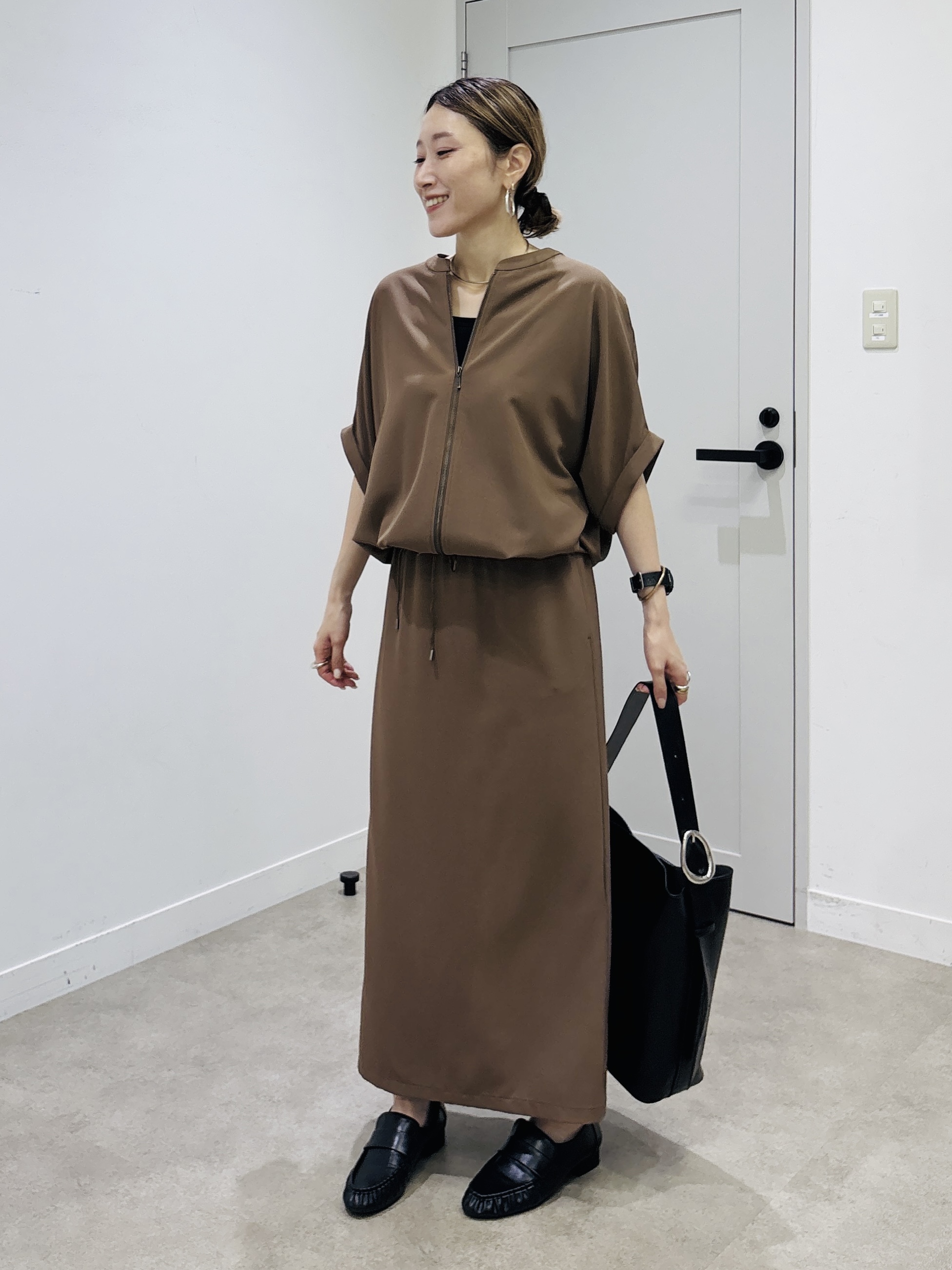 kotakiさんの「INDIVI｜【秋羽織り/着る日傘】ドルマンフォルムブルゾン」を使ったコーディネート
